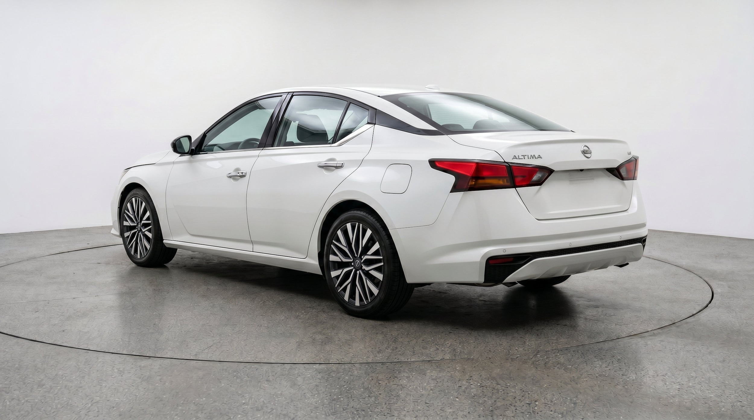 Thumbnail: 2025 Nissan Altima - 6