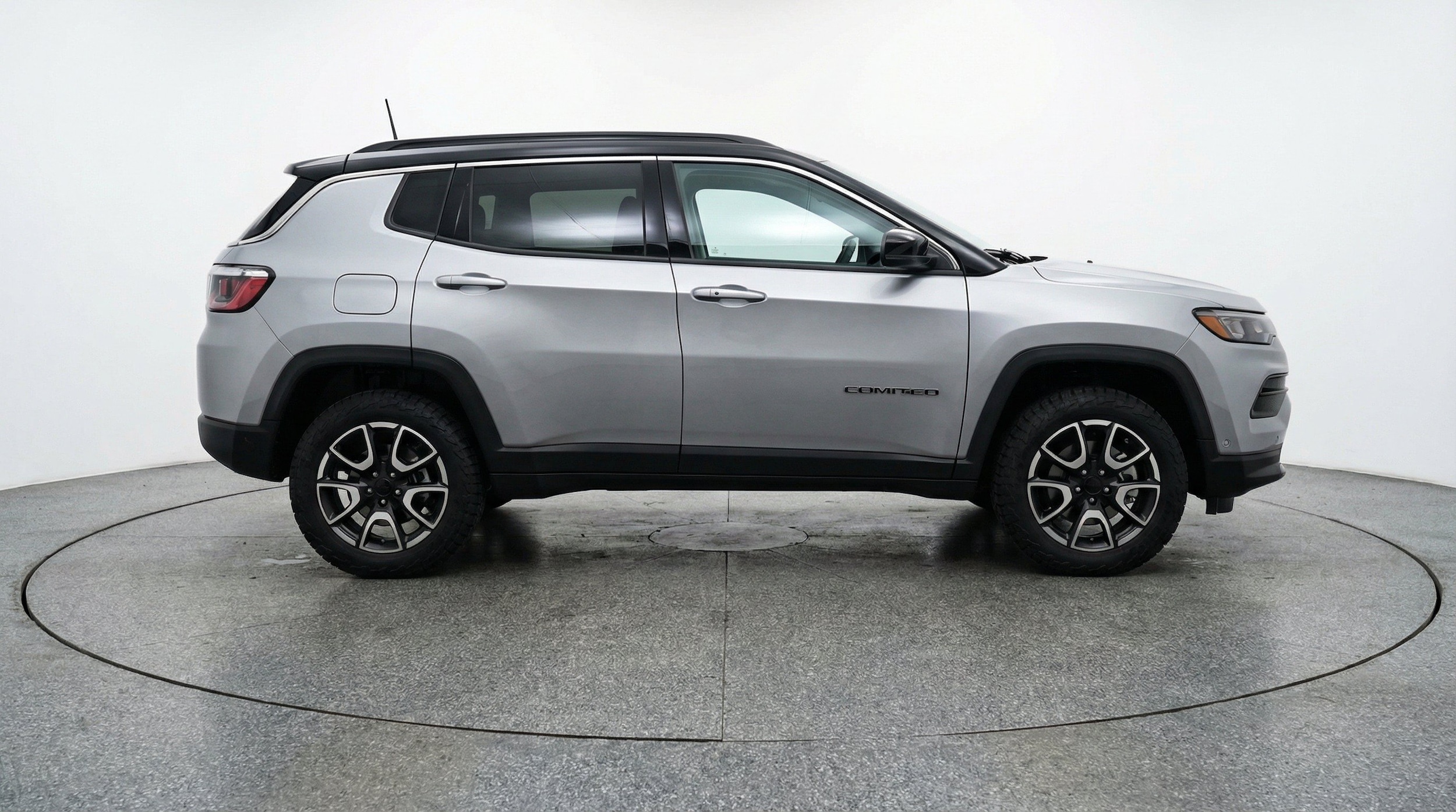 2025 Jeep Compass Trailhawk - Photo 10