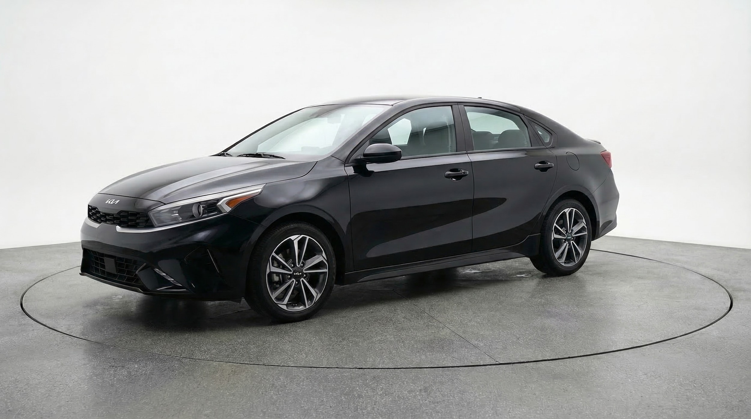 Thumbnail: 2024 Kia Forte - 3