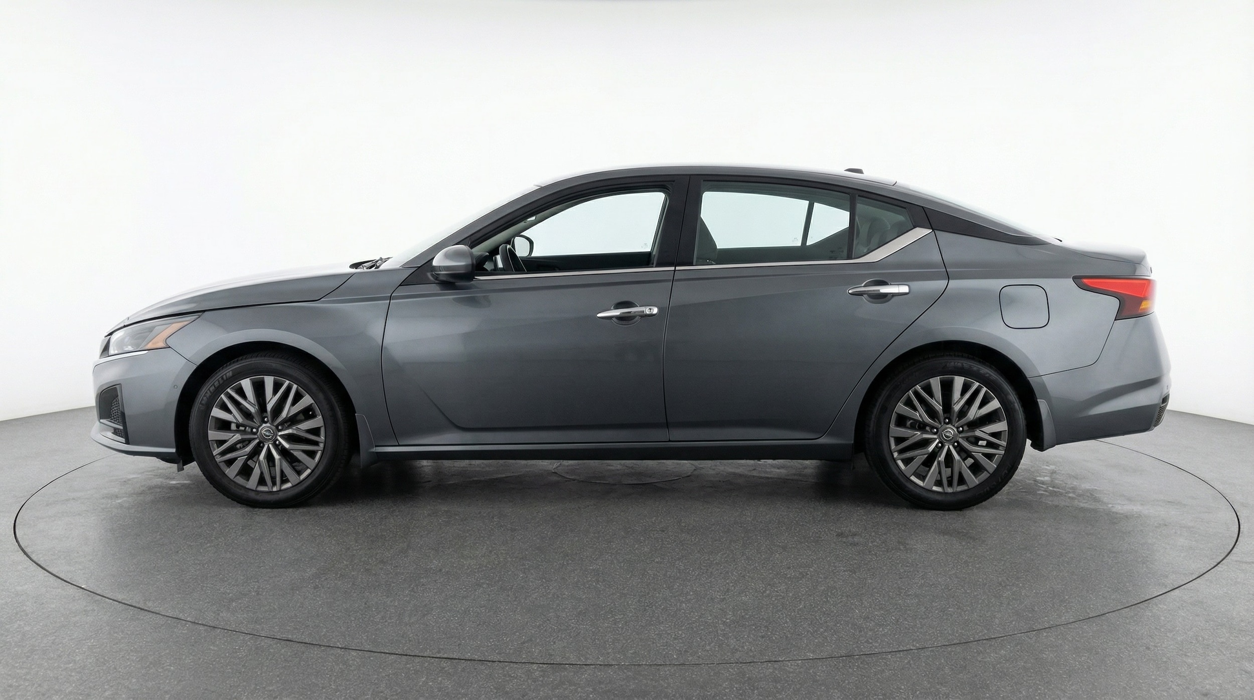 Thumbnail: 2025 Nissan Altima - 4