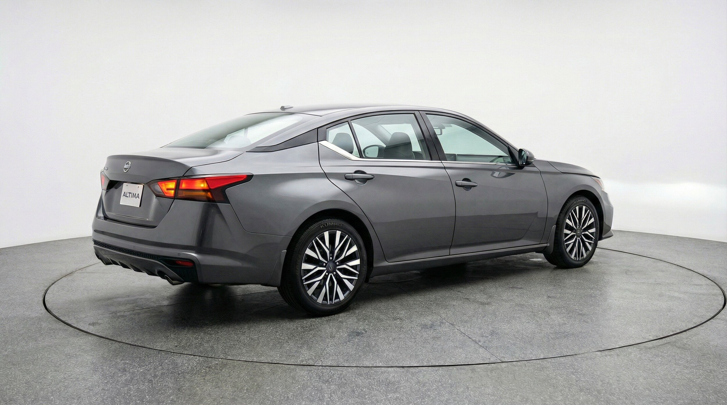Thumbnail: 2025 Nissan Altima - 9