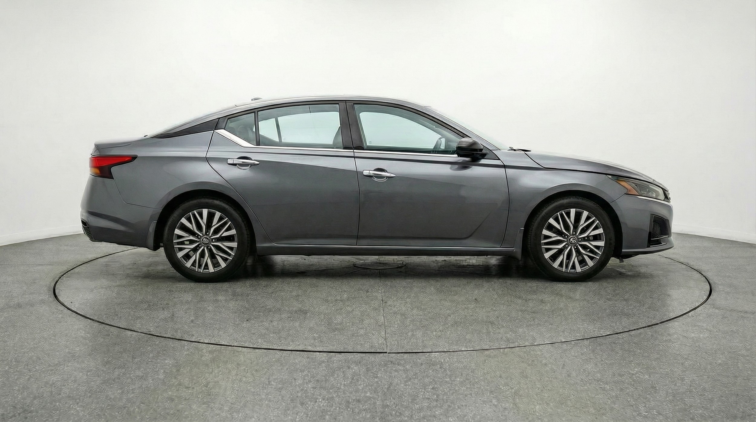 Thumbnail: 2025 Nissan Altima - 8