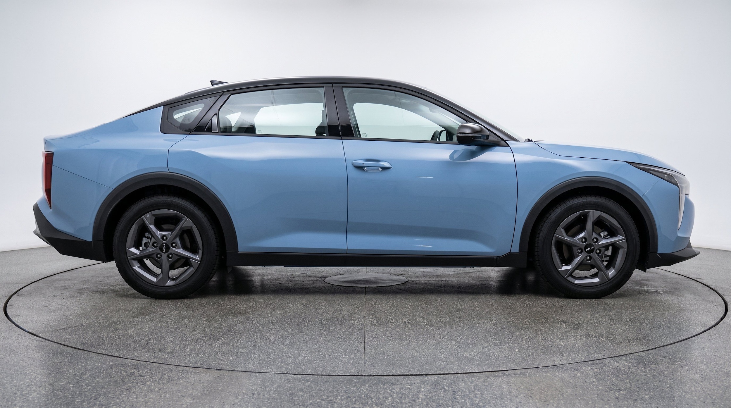 Thumbnail: 2025 Kia K4 - 10