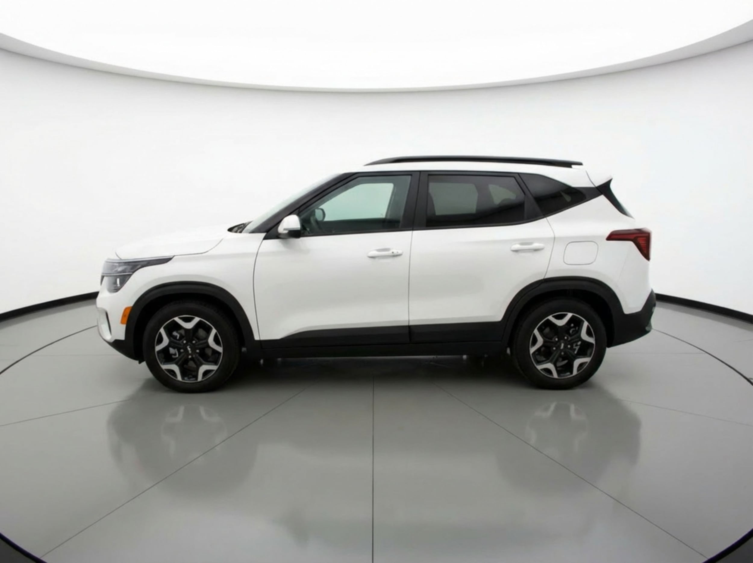 Thumbnail: 2025 Kia Seltos - 4