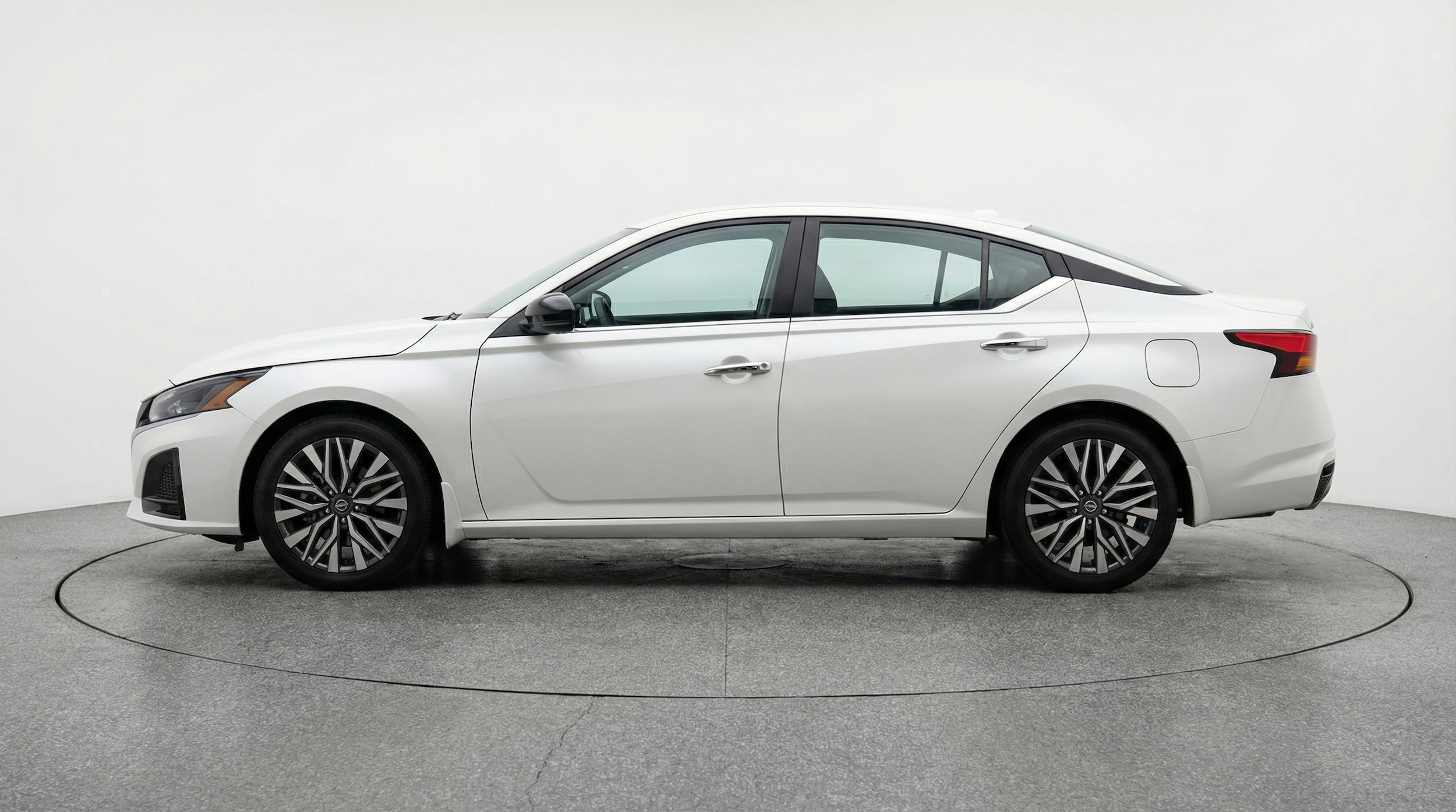 Thumbnail: 2025 Nissan Altima - 4