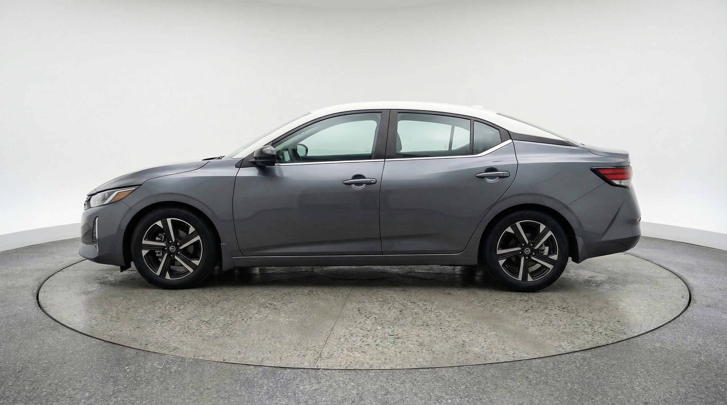 Thumbnail: 2025 Nissan Sentra - 5