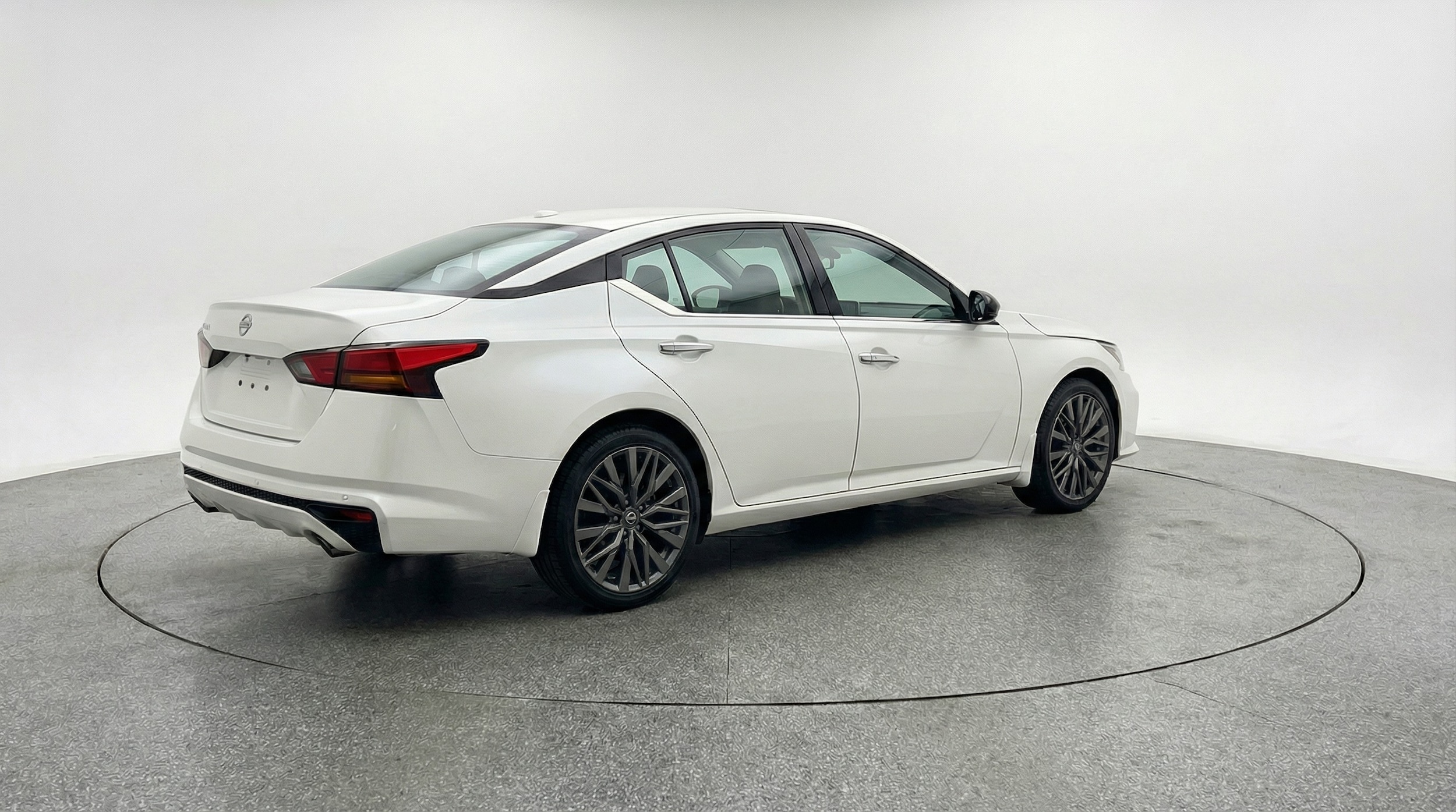 Thumbnail: 2025 Nissan Altima - 7