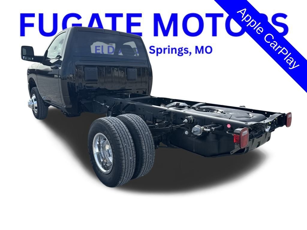 New 2026 Ram 3500 Chassis Cab TRADESMAN REGULAR 4X4 60' CA Pickup