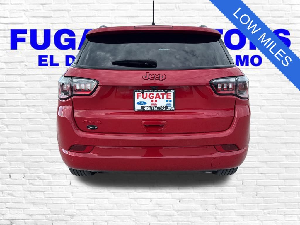 2023 Jeep Compass Limited photo 4