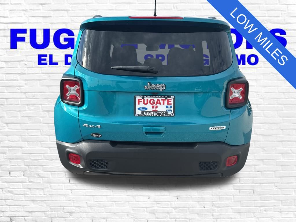 2022 Jeep Renegade Latitude photo 3