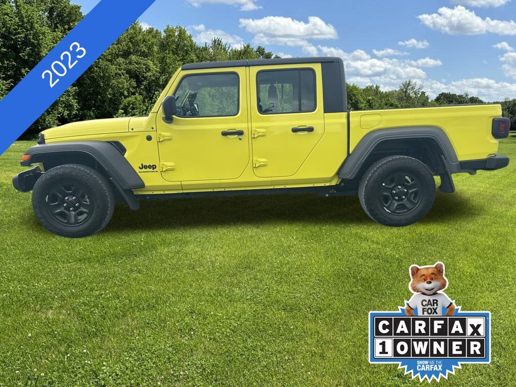 Used 2023 Jeep Gladiator Sport with VIN 1C6JJTAG0PL558929 for sale in Kansas City