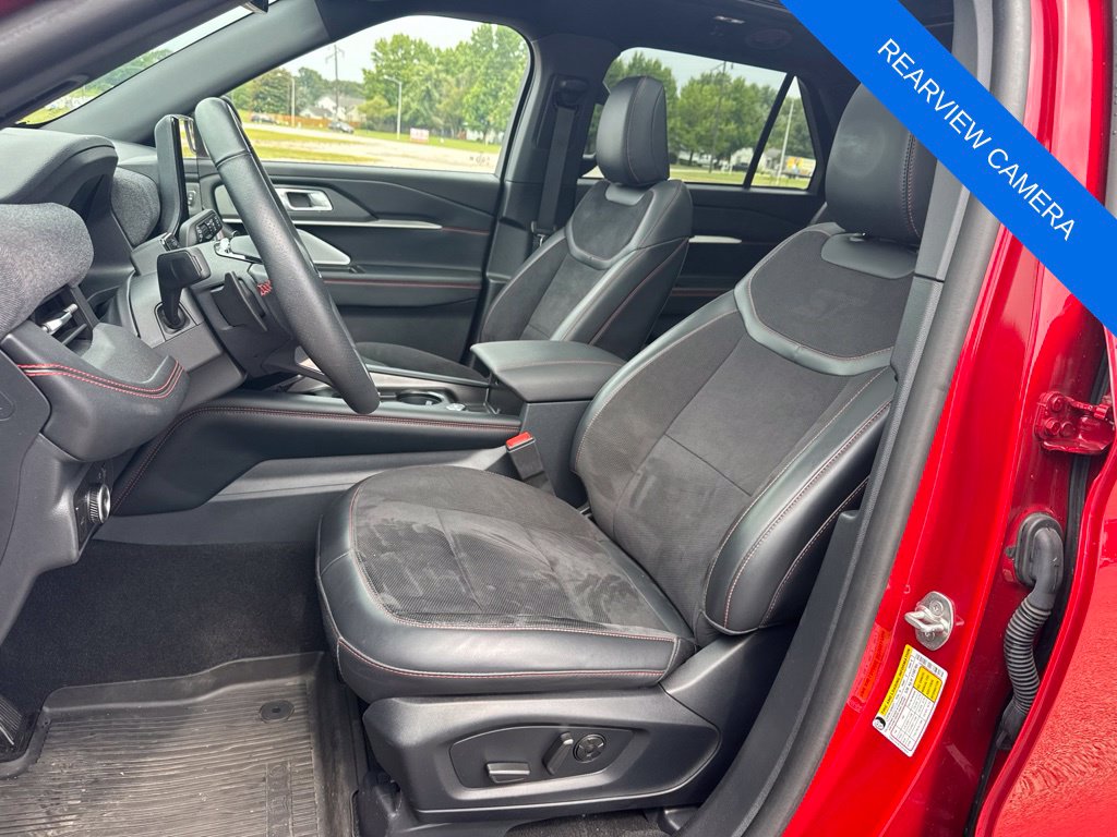 2025 Ford Explorer ST - Photo 22