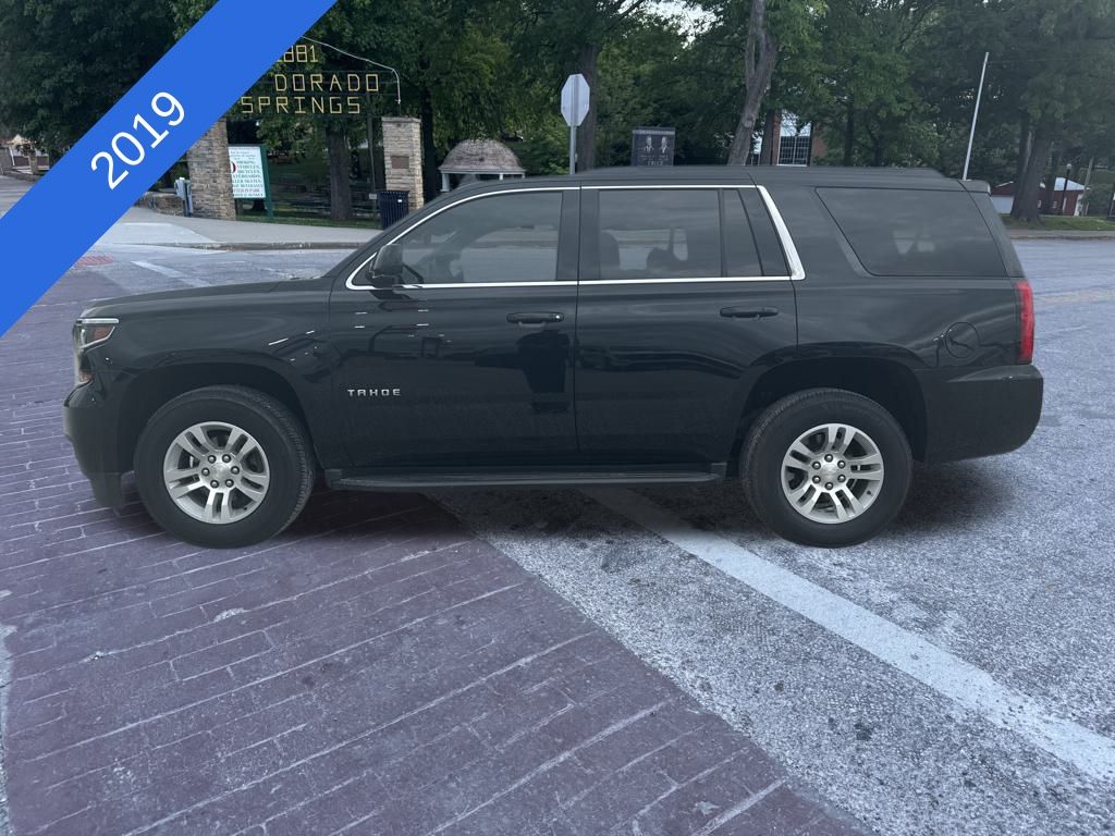 Used 2019 Chevrolet Tahoe LS with VIN 1GNSKAKC6KR258657 for sale in El Dorado Springs, MO