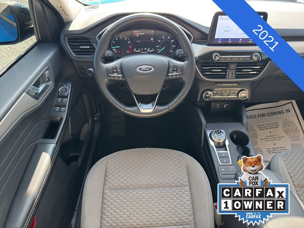 Used 2021 Ford Escape SE with VIN 1FMCU0G67MUA01233 for sale in Kansas City