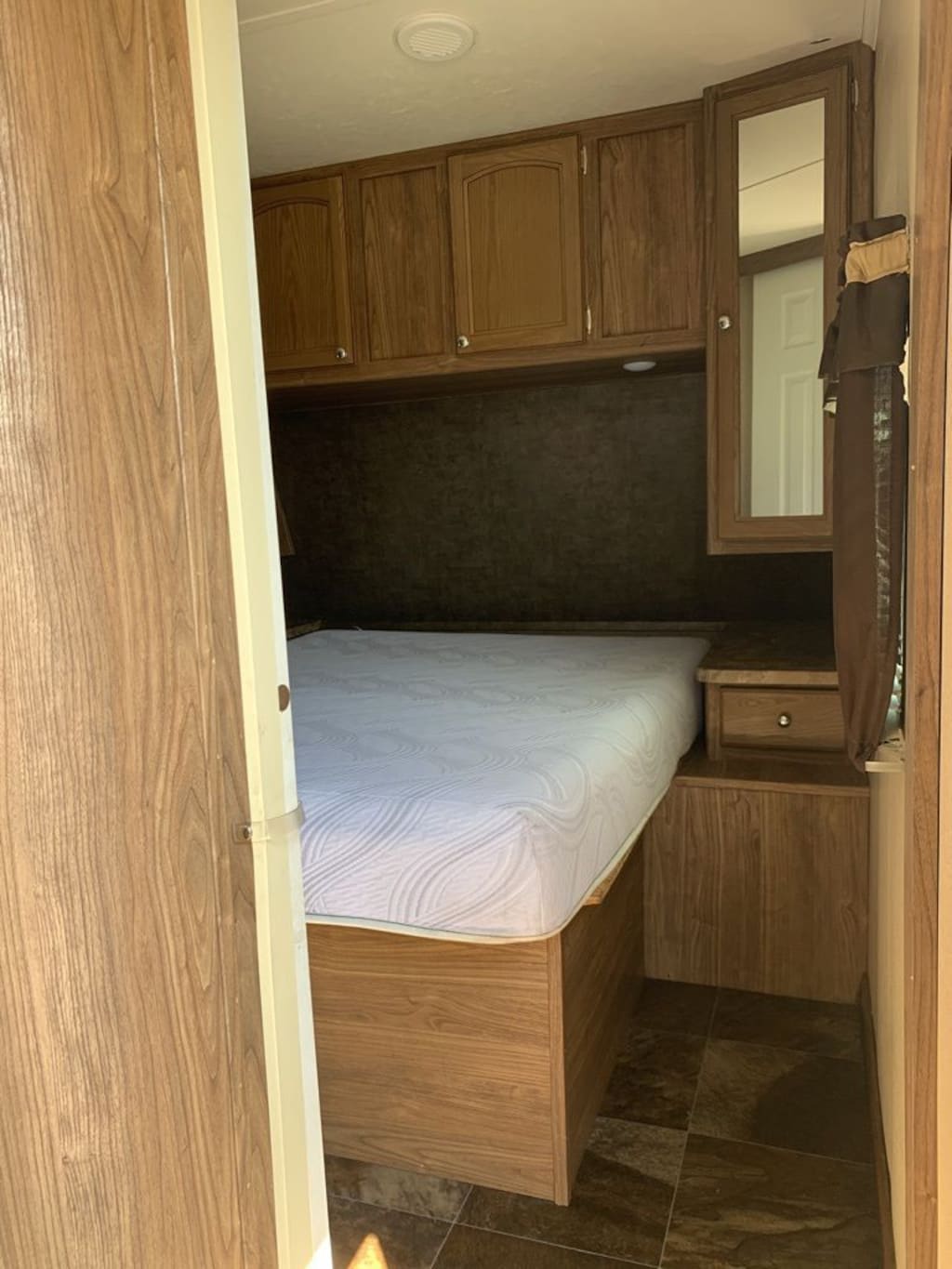 Used 2016 Revere Forest River Shasta 27BH RV