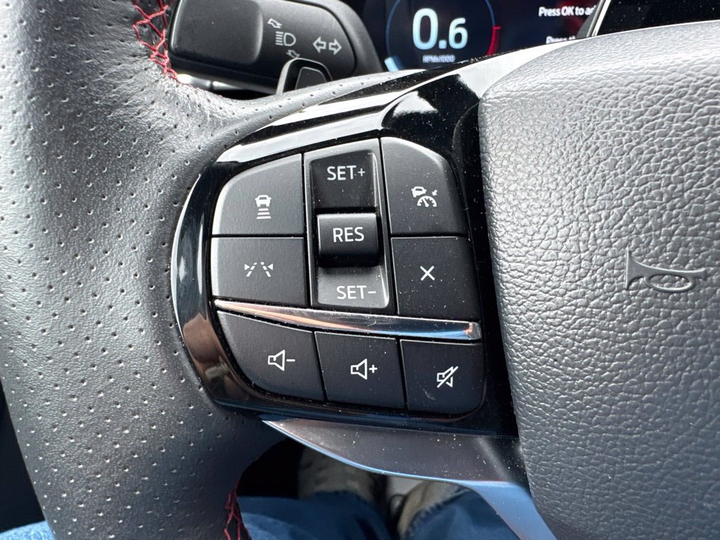2025 Ford Explorer ST - Photo 31