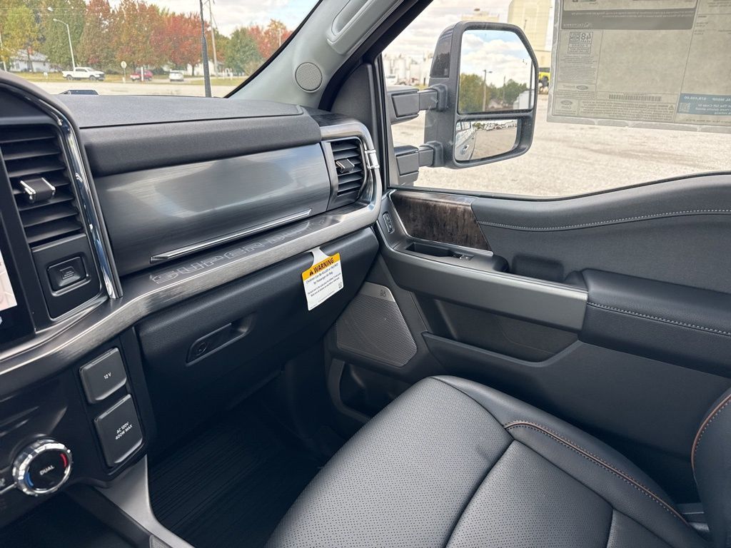 2026 Ford F-350 Super Duty Lariat - Photo 47