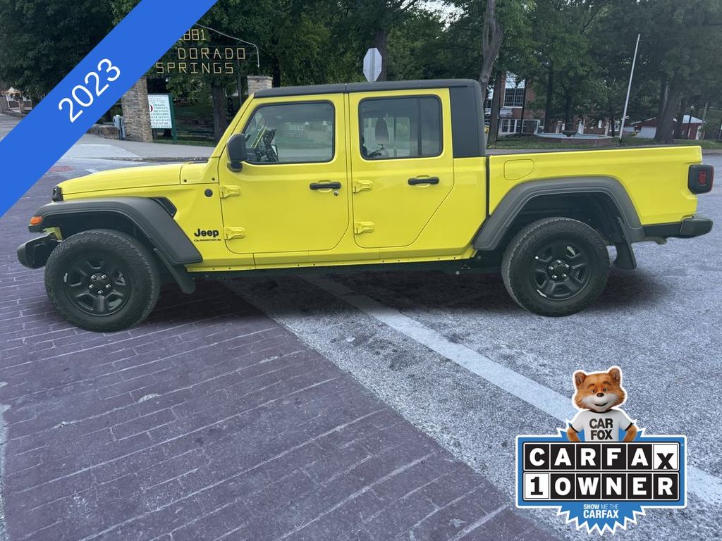 Used 2023 Jeep Gladiator Sport with VIN 1C6JJTAG0PL558929 for sale in Kansas City