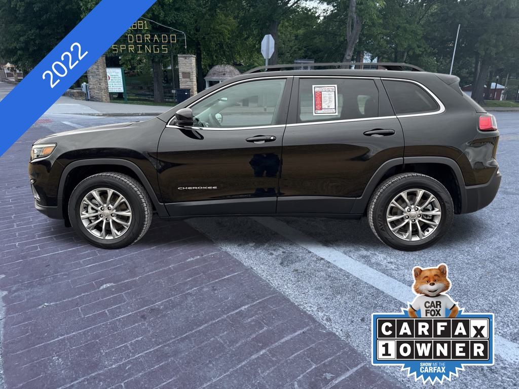 Used 2022 Jeep Cherokee Latitude Lux with VIN 1C4PJMMX7ND509285 for sale in Kansas City