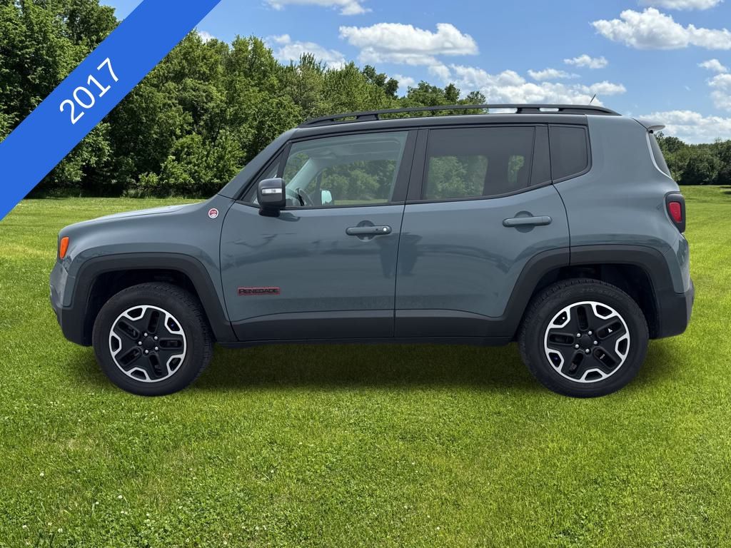 Used 2017 Jeep Renegade Trailhawk with VIN ZACCJBCB6HPG00370 for sale in Kansas City