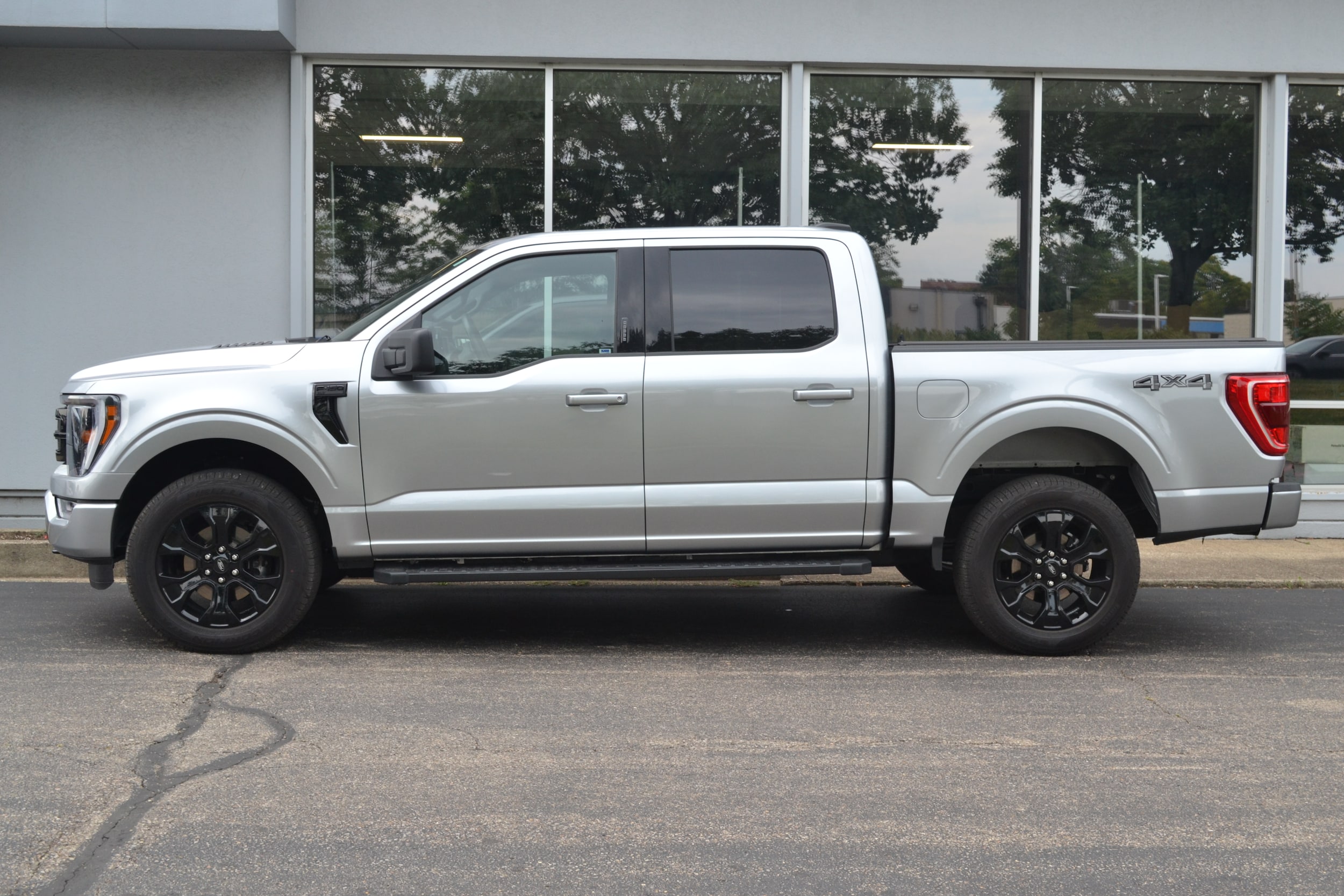 Used 2022 Ford F-150 XLT with VIN 1FTFW1ED8NFC18508 for sale in Cincinnati, OH