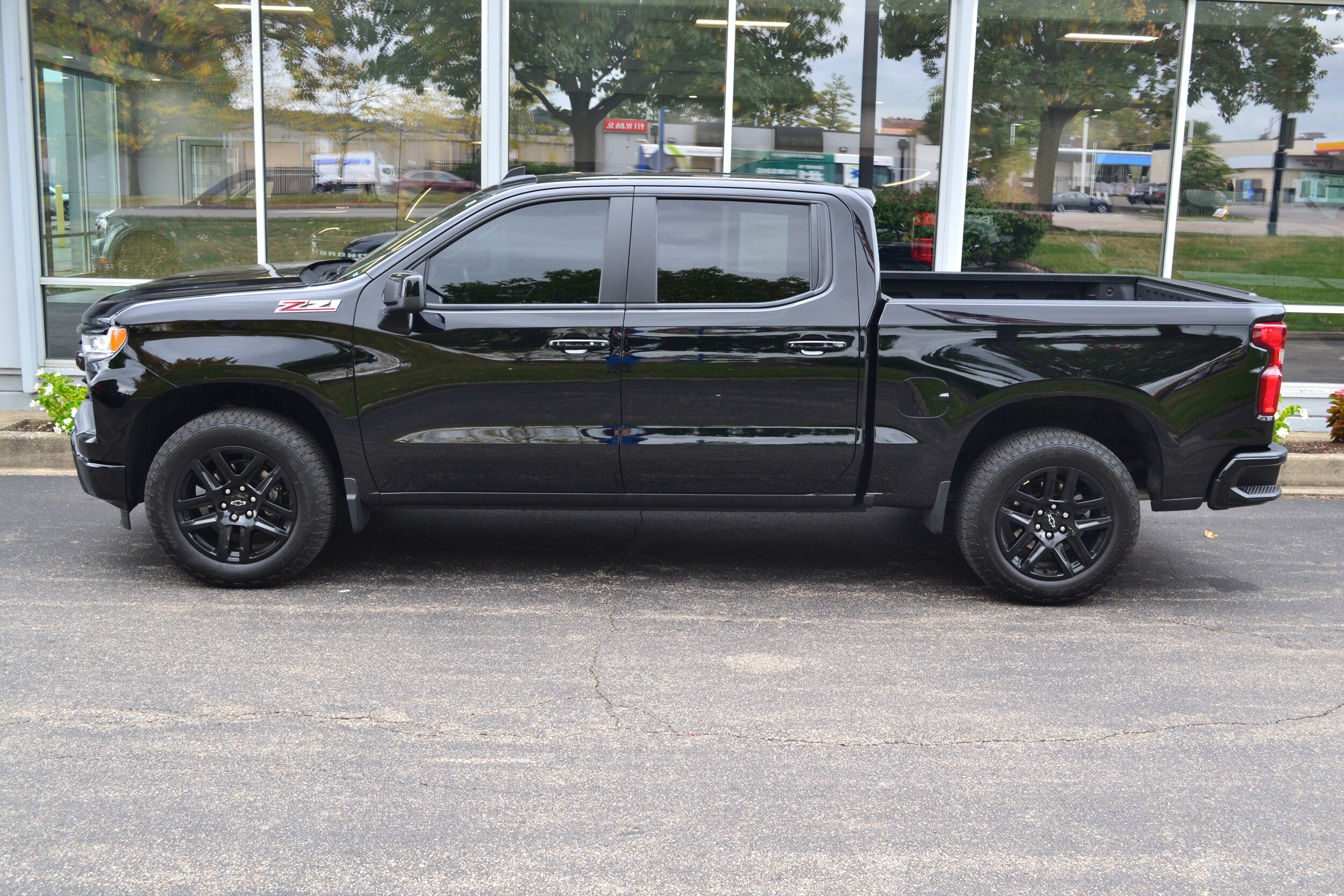 Used 2022 Chevrolet Silverado 1500 RST with VIN 2GCUDEED7N1518987 for sale in Cincinnati, OH