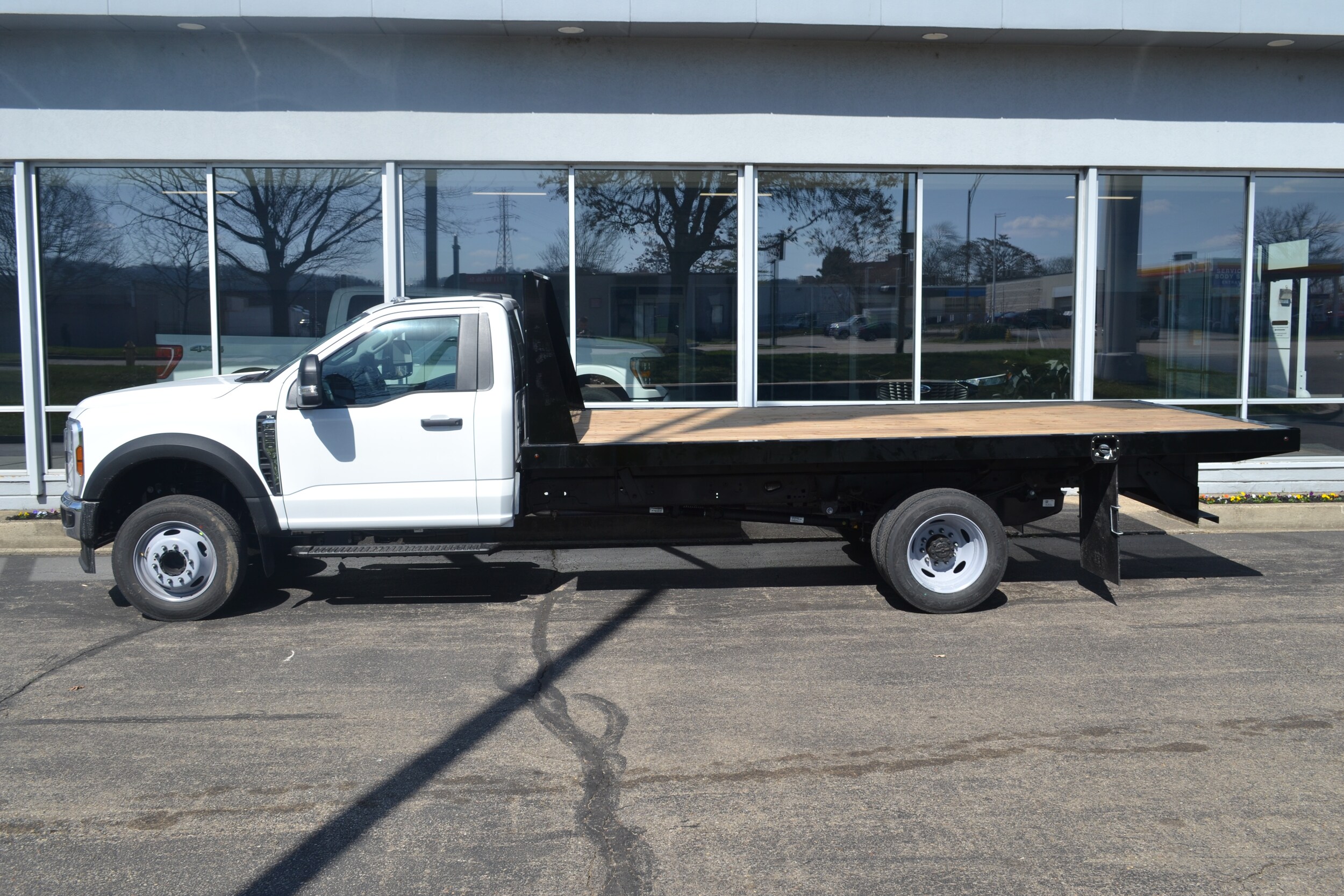2024 Ford F-550 XL photo 2