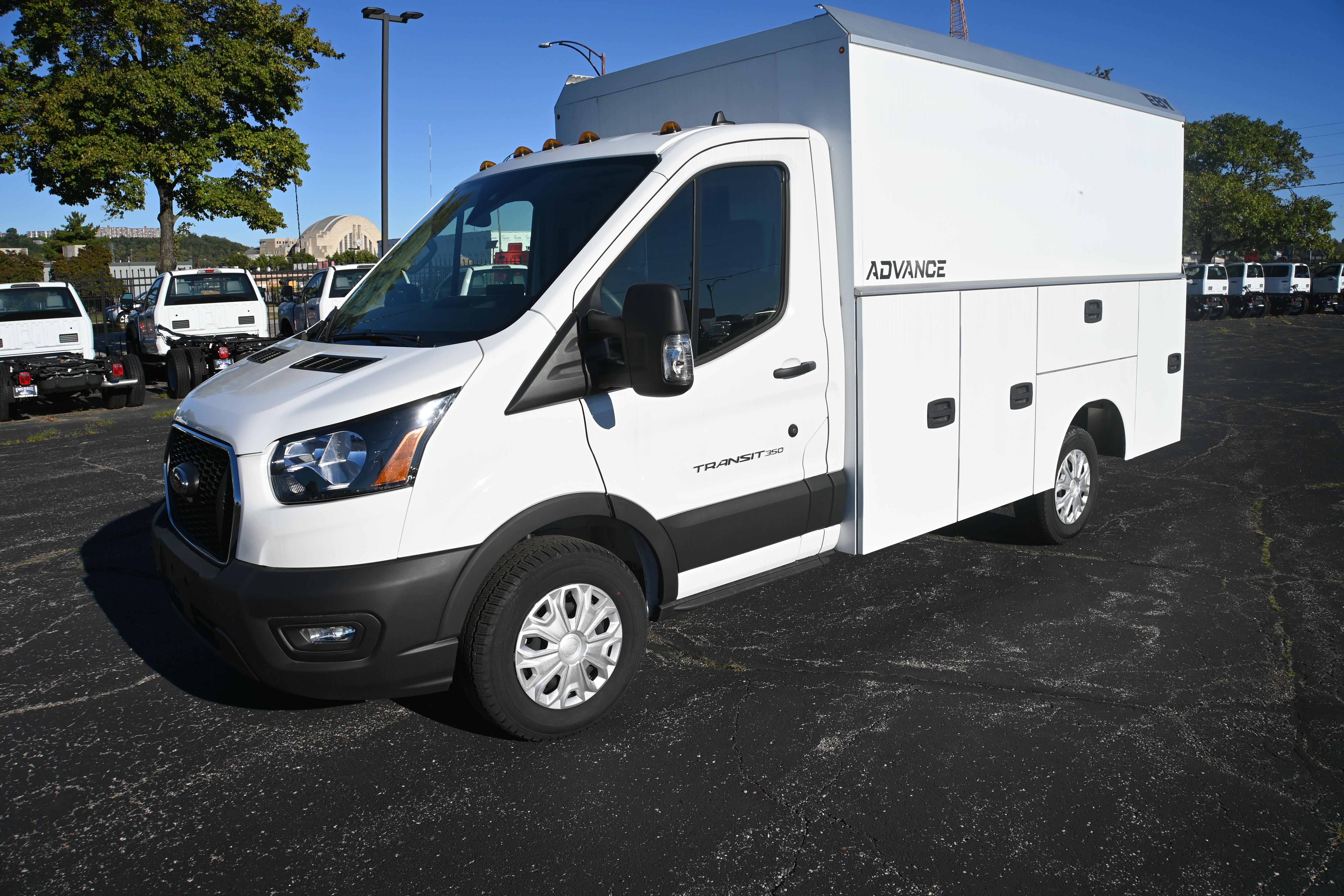  Ford Transit-350 Cutaway