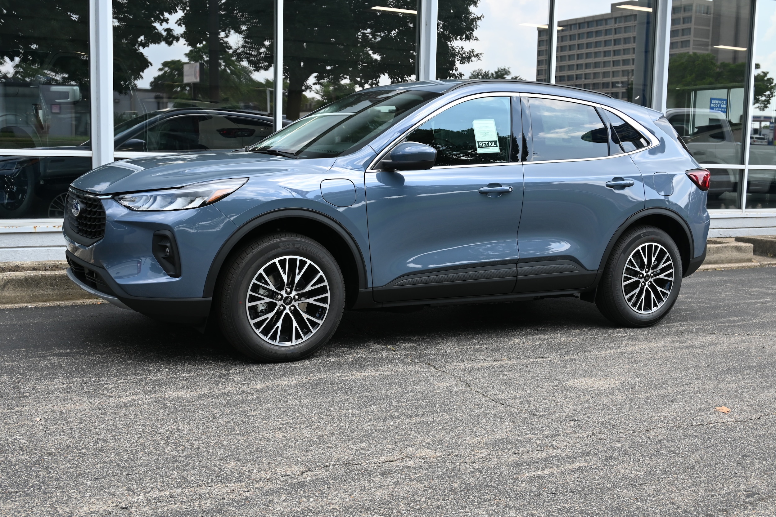 2025 Ford Escape PHEV's photo