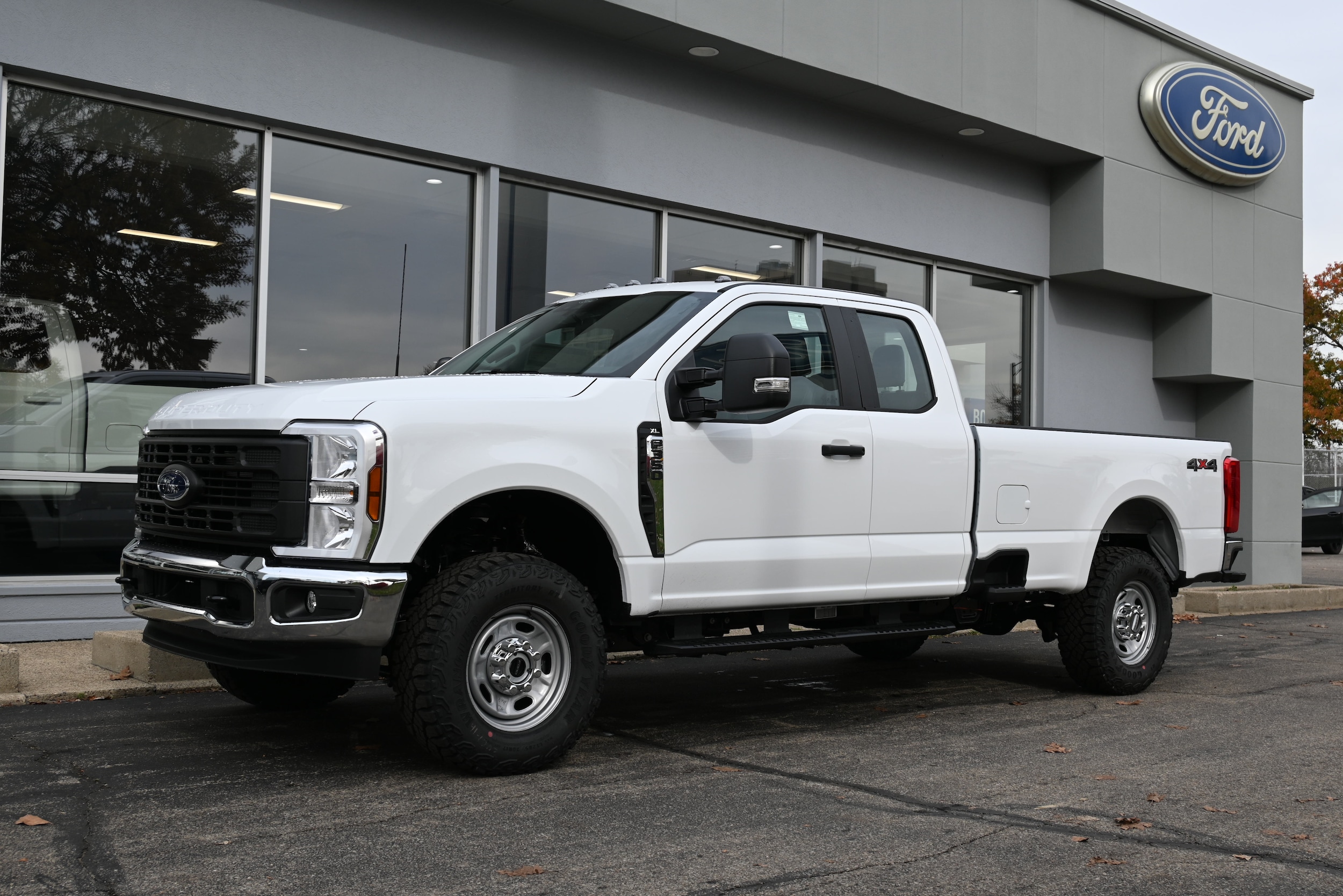 2026 Ford F-350 Super Duty XL's photo