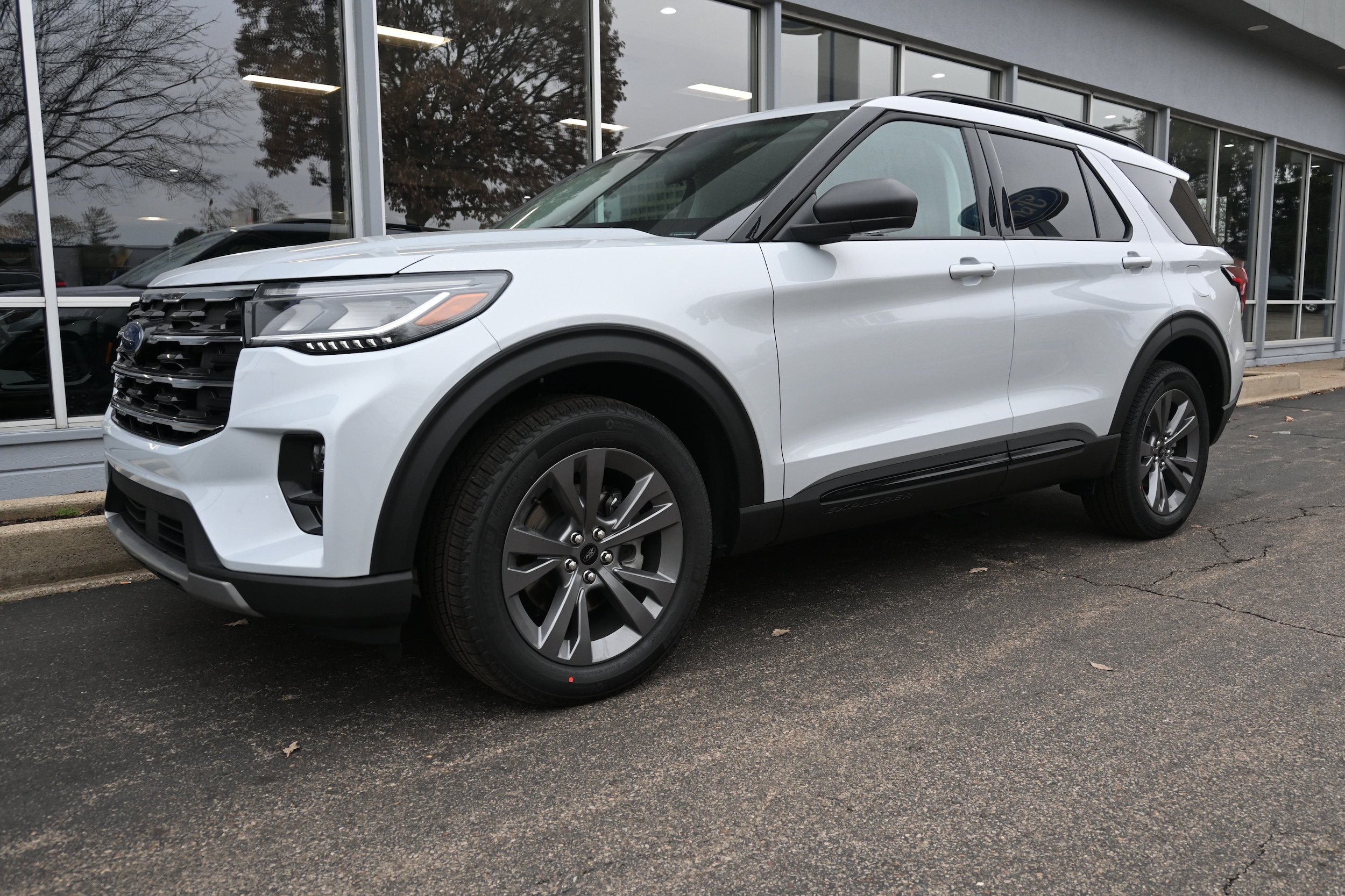 2026 Ford Explorer Active's photo