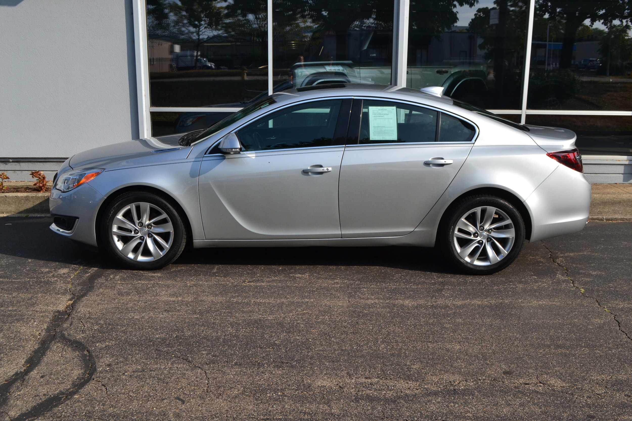 Used 2015 Buick Regal Premium 1 with VIN 2G4GN5EX4F9213806 for sale in Cincinnati, OH