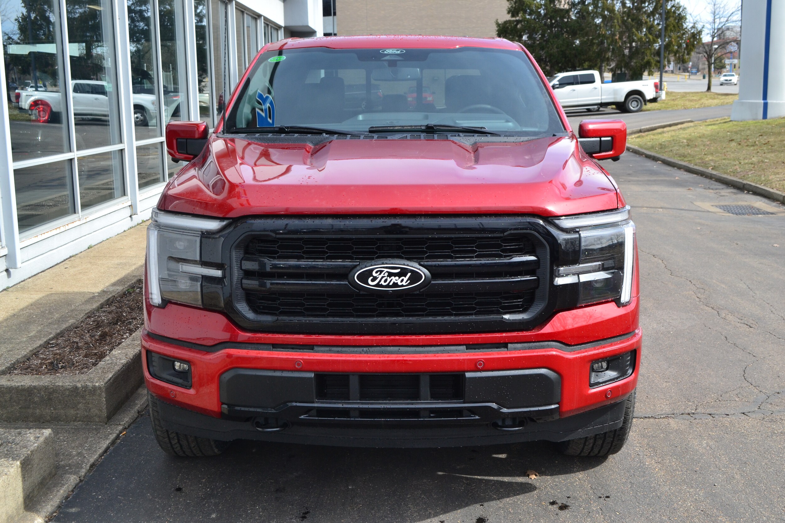2025 Ford F-150 Lariat photo 3