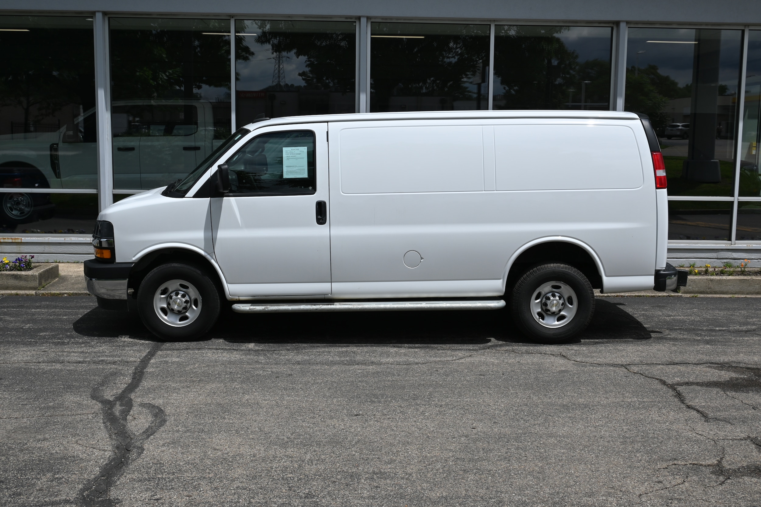 Used 2023 Chevrolet Express Cargo Work Van with VIN 1GCWGAFP1P1203077 for sale in Cincinnati, OH