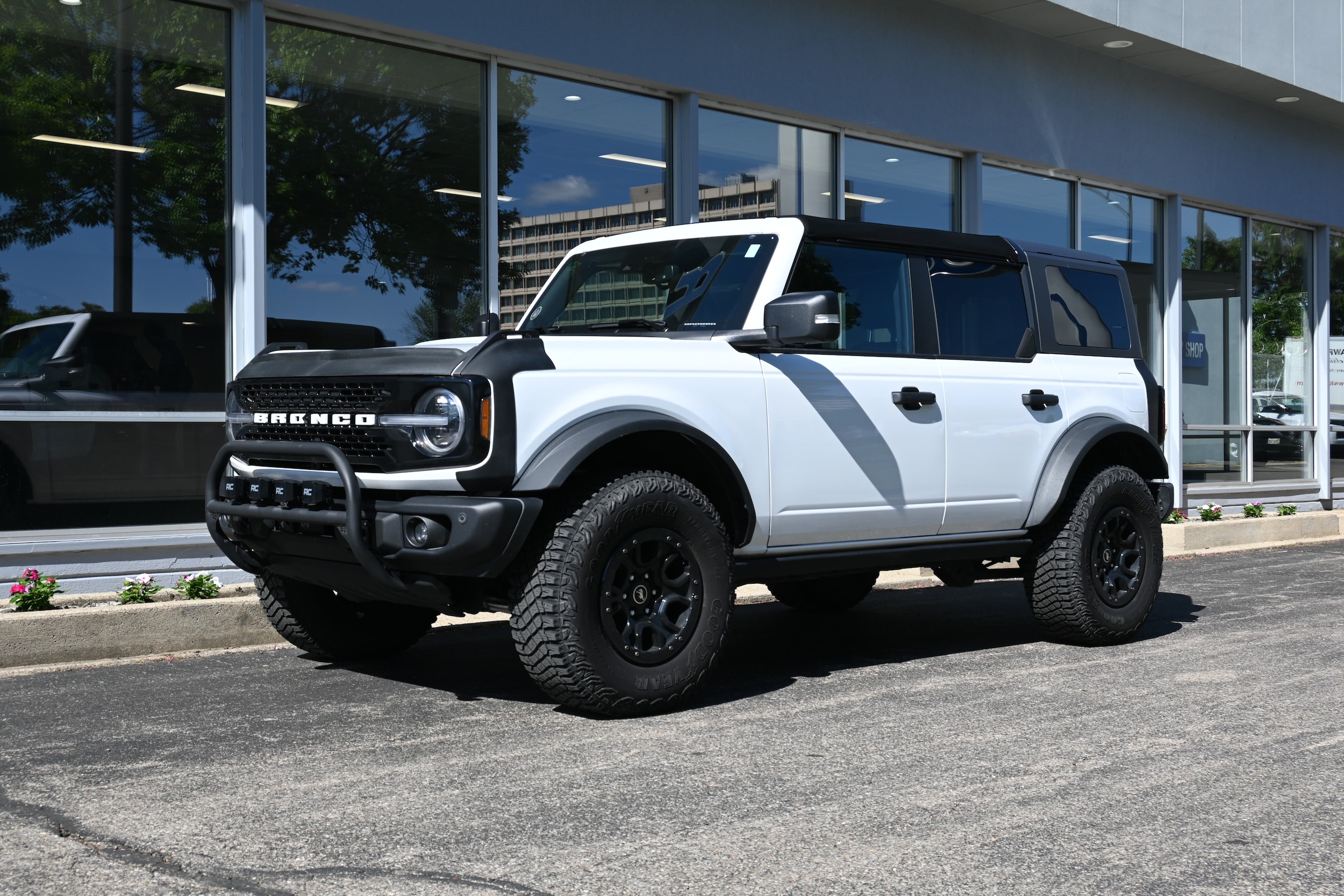 2023 Ford Bronco Wildtrak 4x4's photo