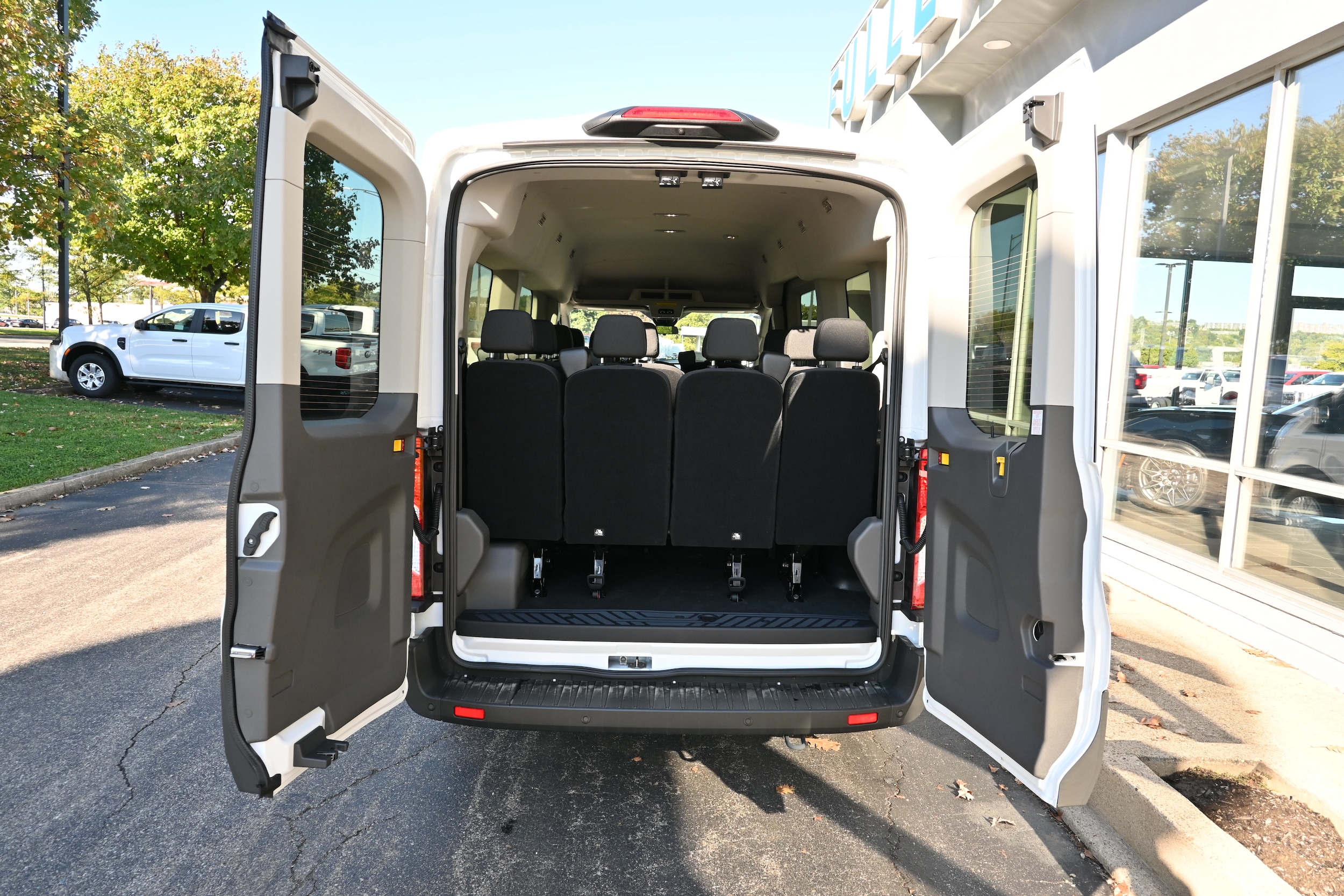2025 Ford Transit Passenger Van XLT - Photo 8