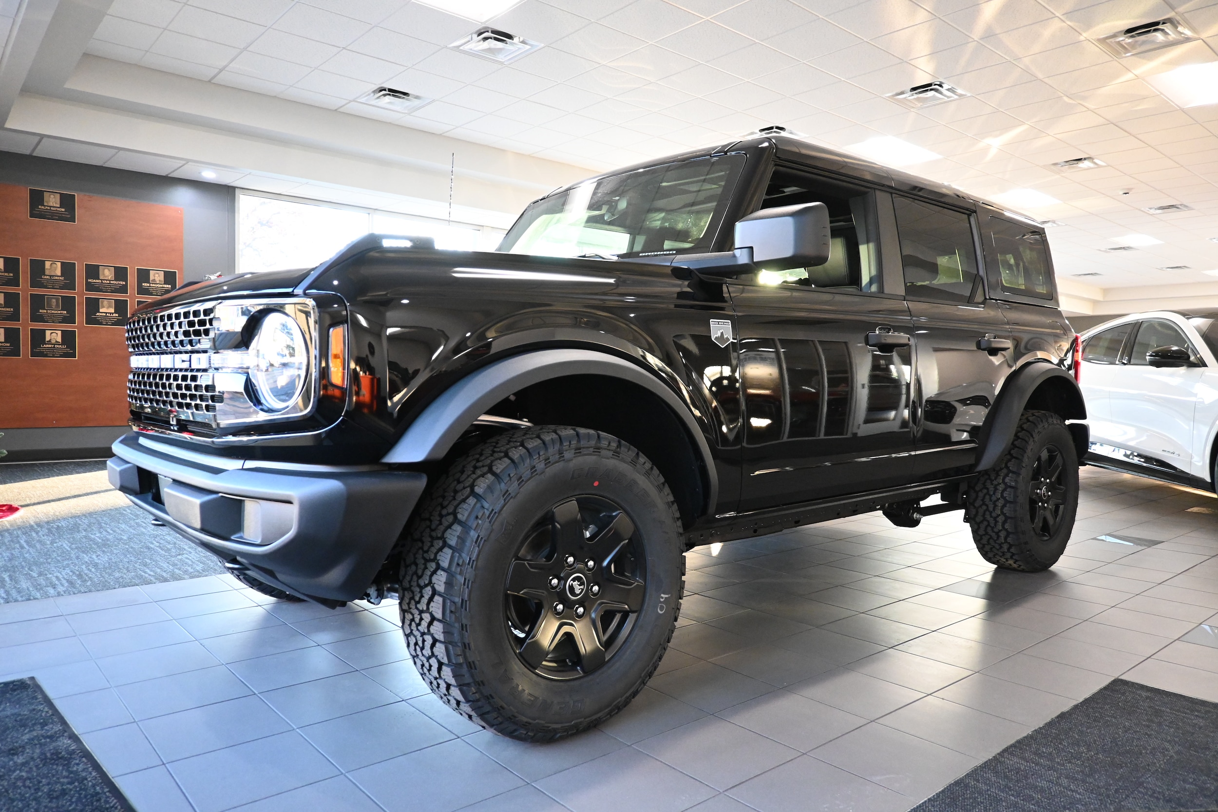 2025 Ford Bronco 4-Door Big Bend's photo