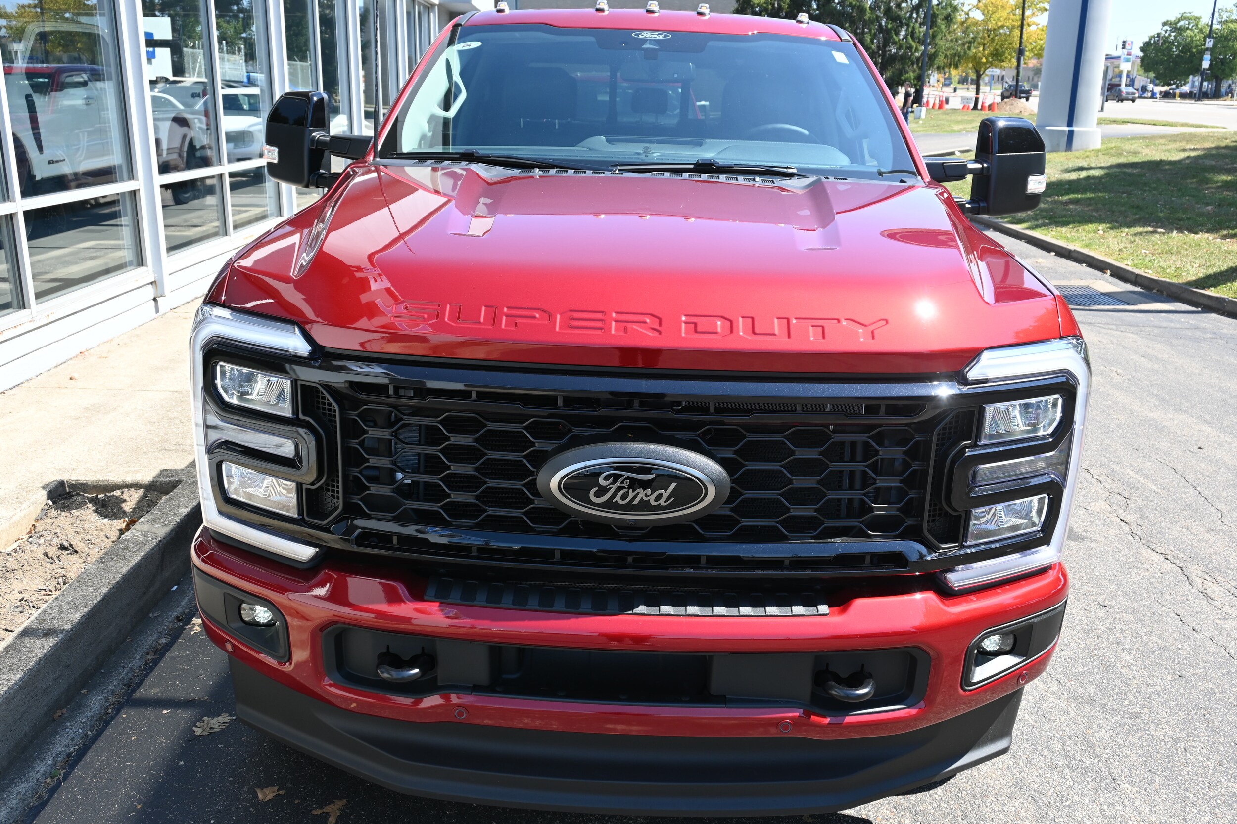2026 Ford F-250 Lariat photo 2
