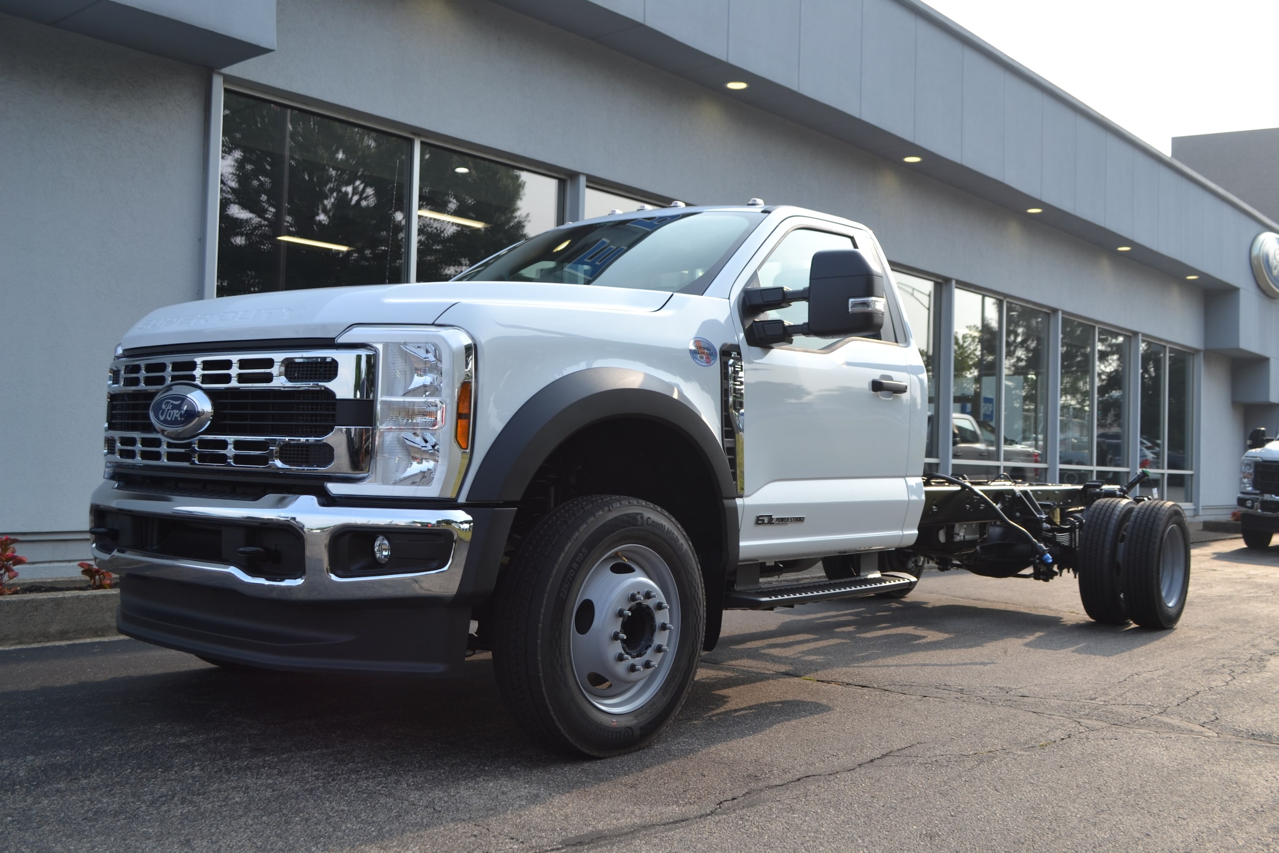 2024 Ford F-550 Super Duty Chassis Cab XL's photo