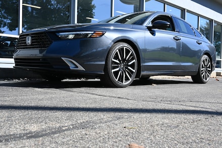 2023 Honda Accord Hybrid Tour Sedan