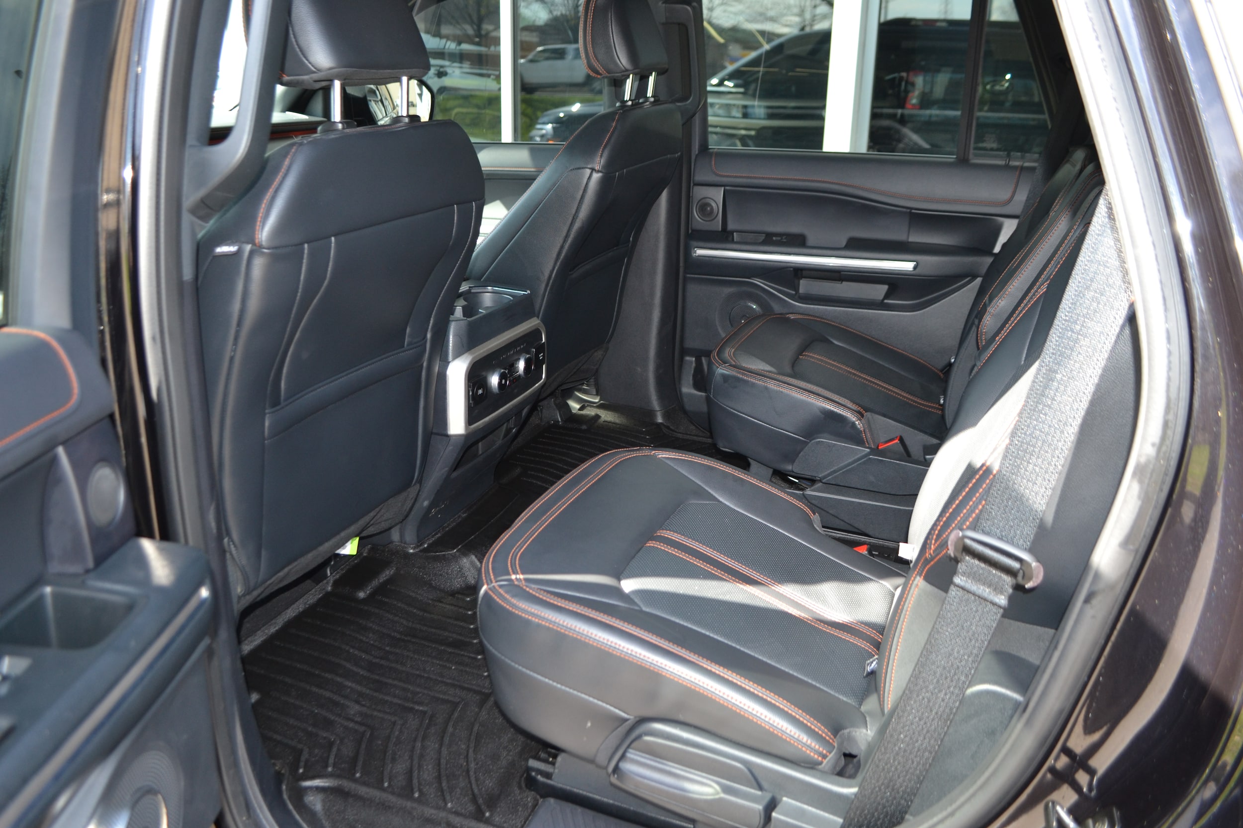 2024 Ford Expedition Timberline - Photo 8