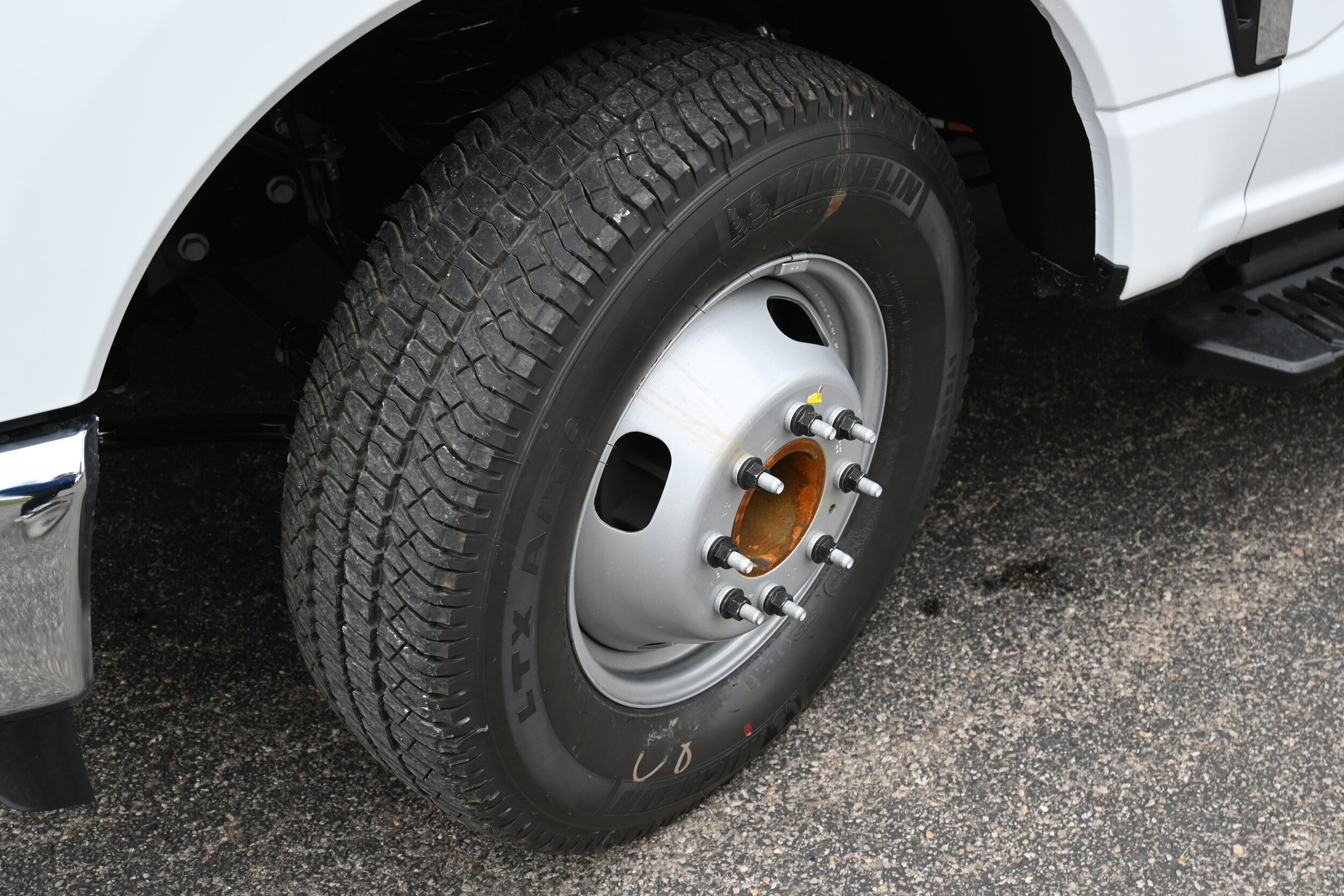 2026 Ford F-350 XL photo 4