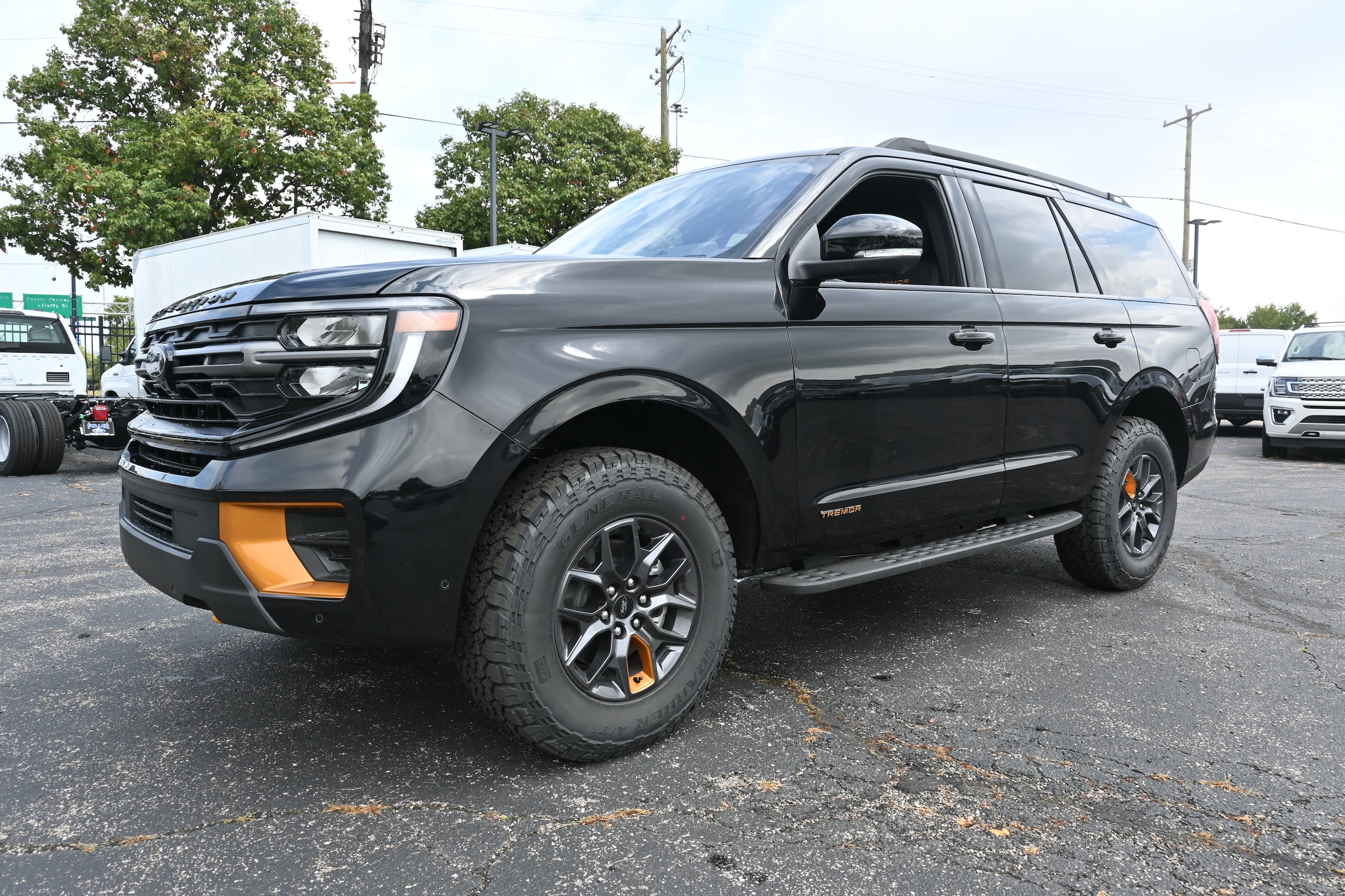 2025 Ford Expedition Tremor's photo