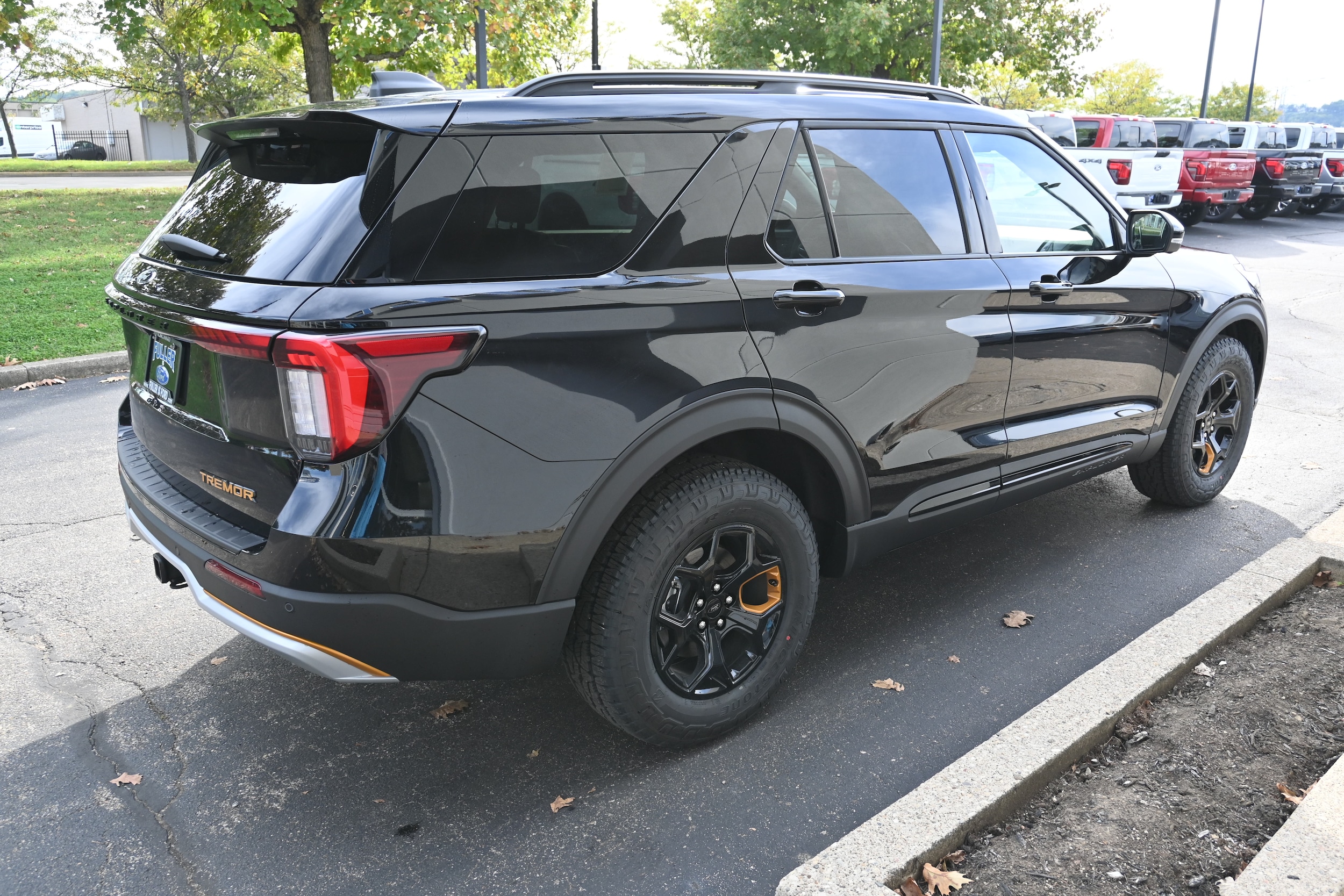 2026 Ford Explorer photo 2