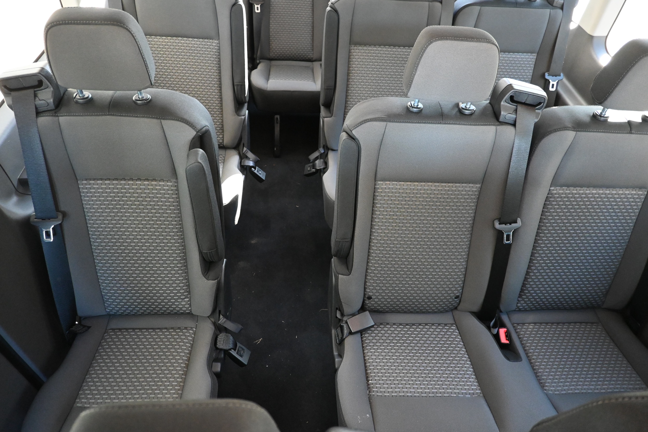 2025 Ford Transit Passenger Van XLT - Photo 15