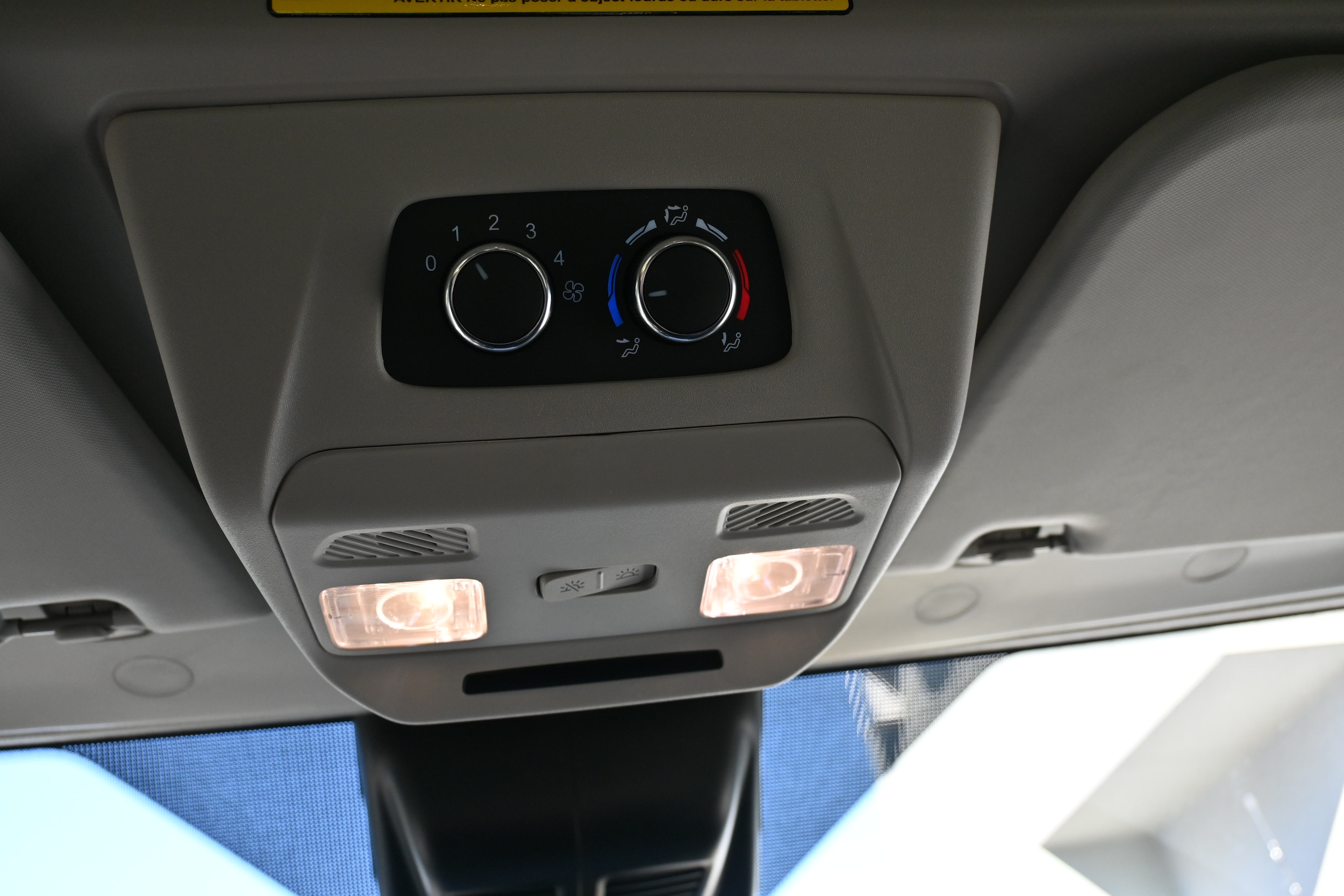 2025 Ford Transit Passenger Van XLT - Photo 26