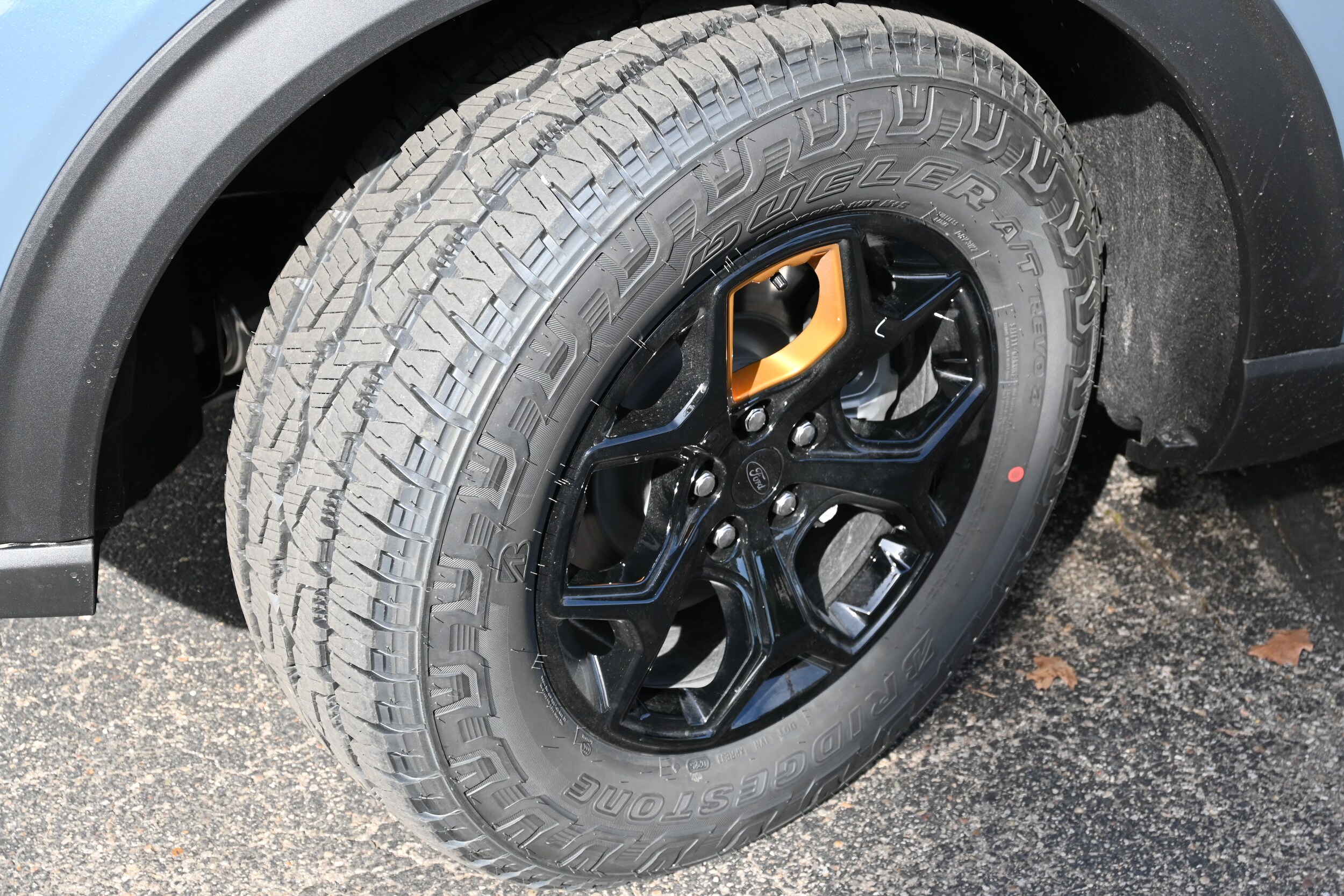 2026 Ford Explorer photo 2