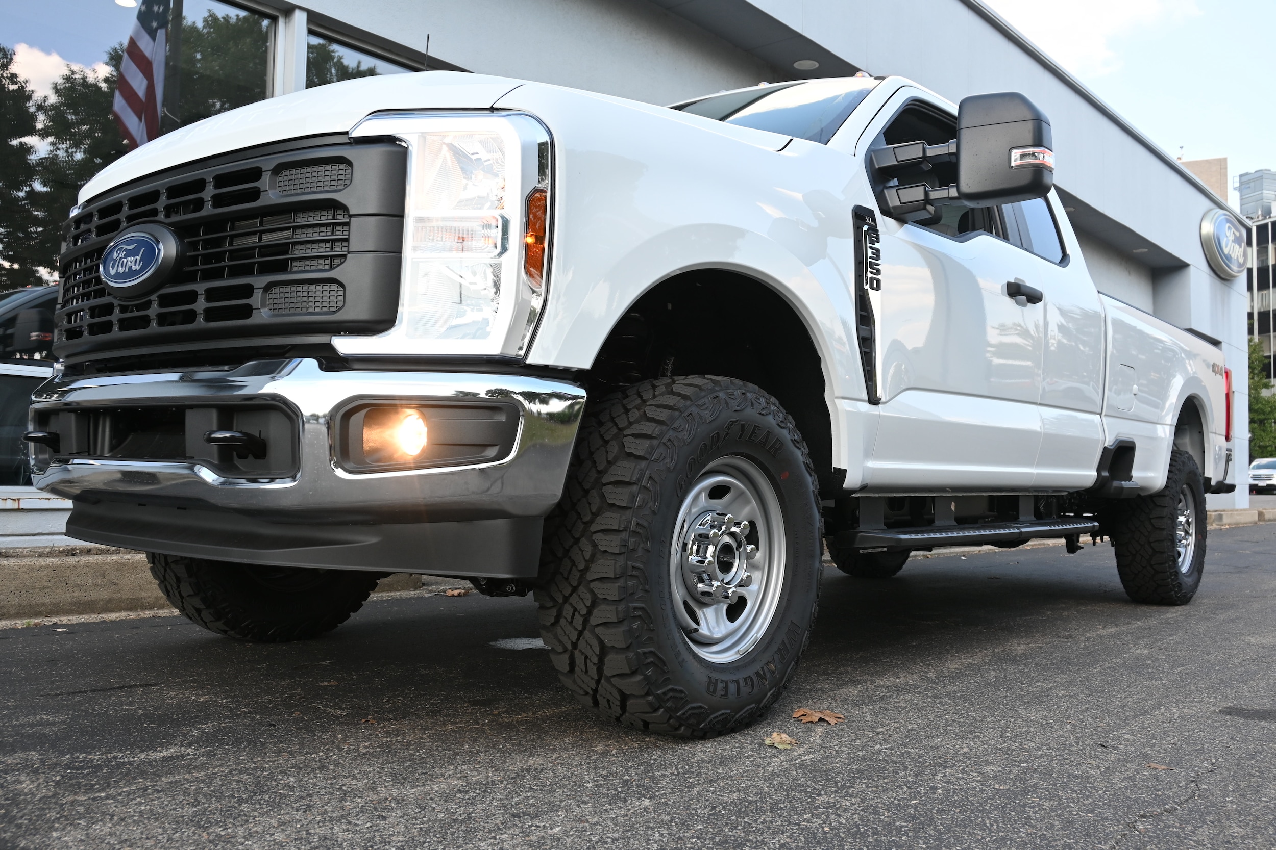 2026 Ford F-350 Super Duty XL's photo