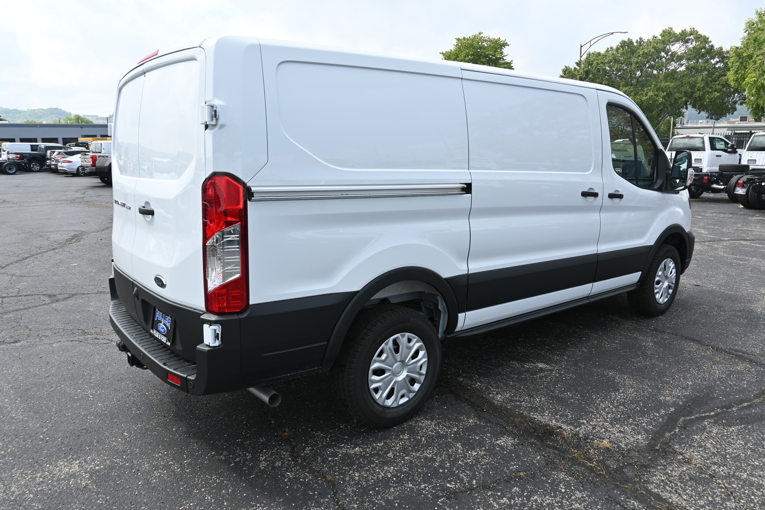 2025 Ford Transit photo 3