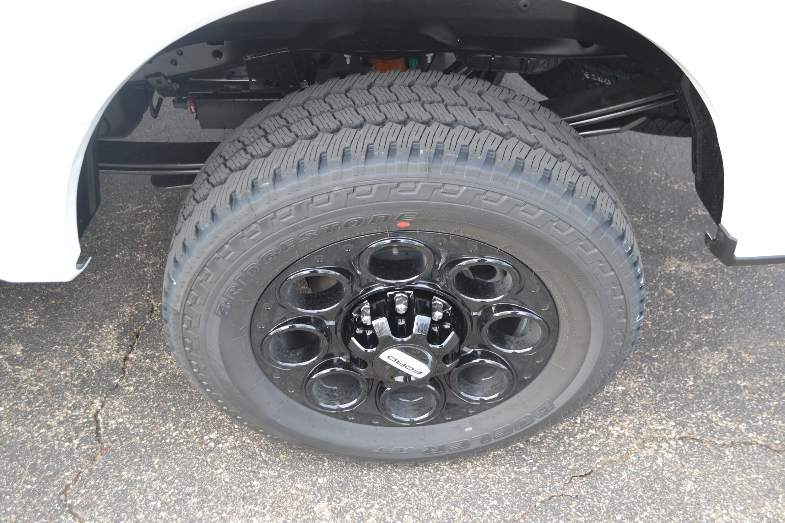 2025 Ford F-250 XLT photo 2